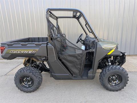 2025 Polaris Ranger 1000 EPS in Ontario, New York - Photo 2