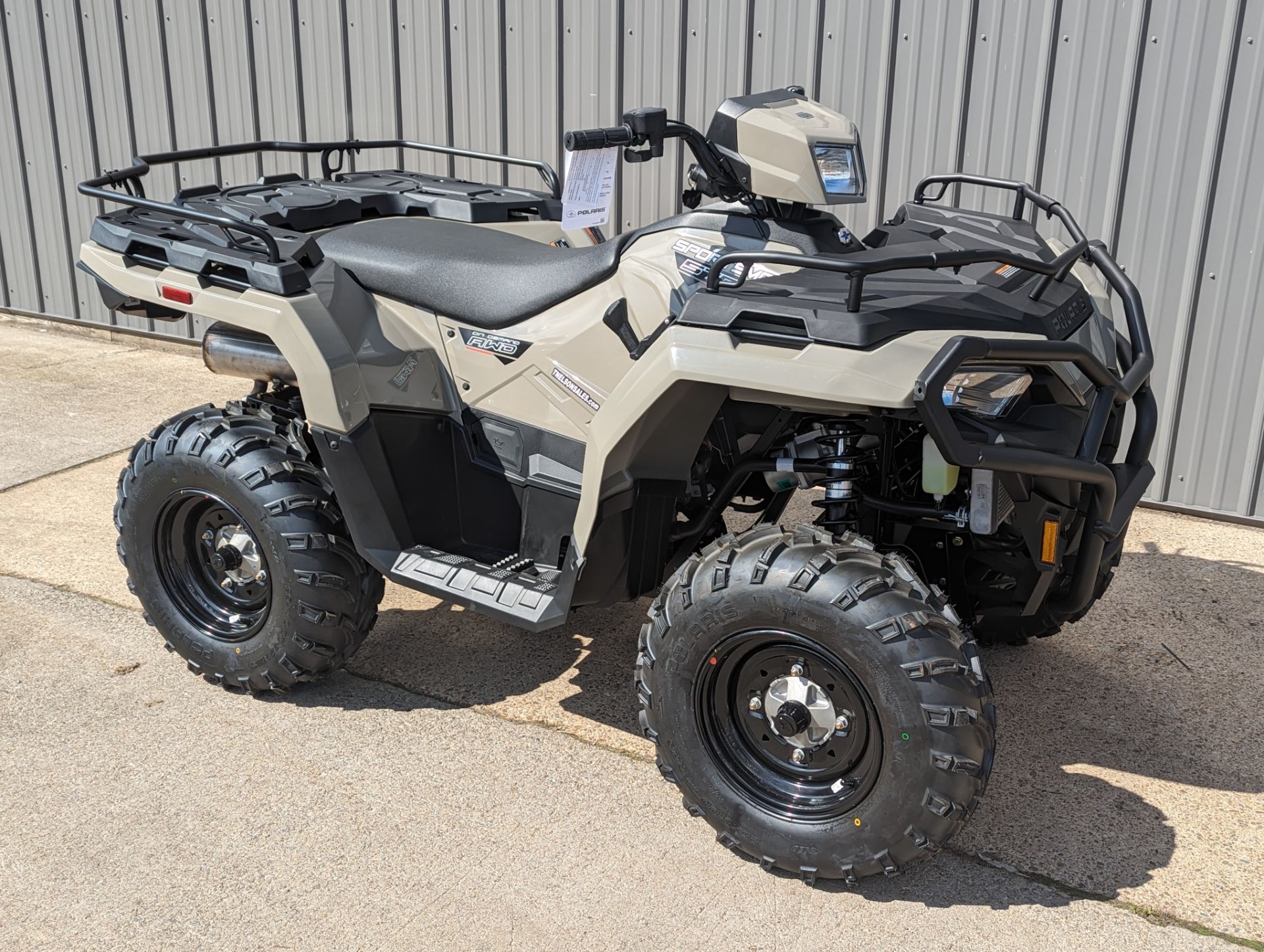 2025 Polaris Sportsman 570 EPS in Ontario, New York - Photo 2