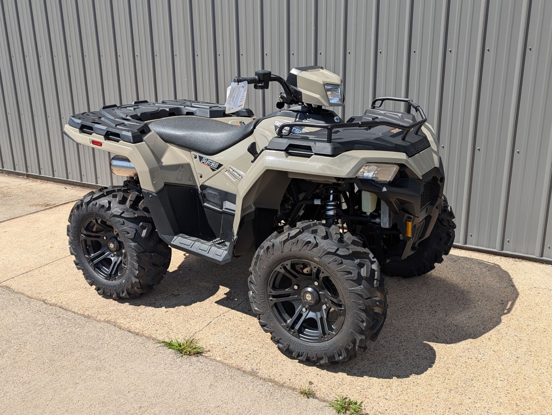 2024 Polaris Sportsman 570 in Ontario, New York - Photo 1