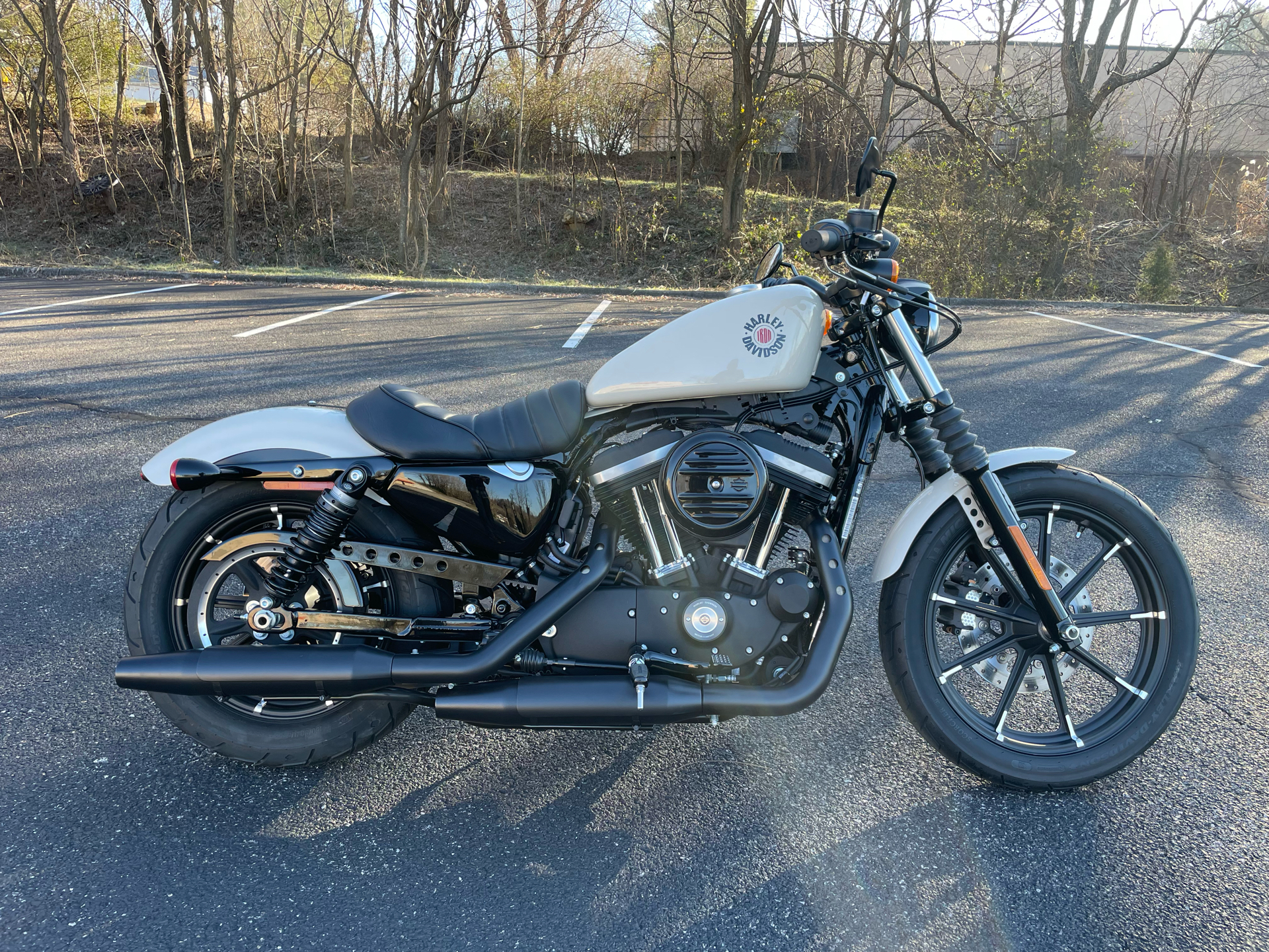 2022 Harley-Davidson XL883 Iron in Roanoke, Virginia - Photo 1