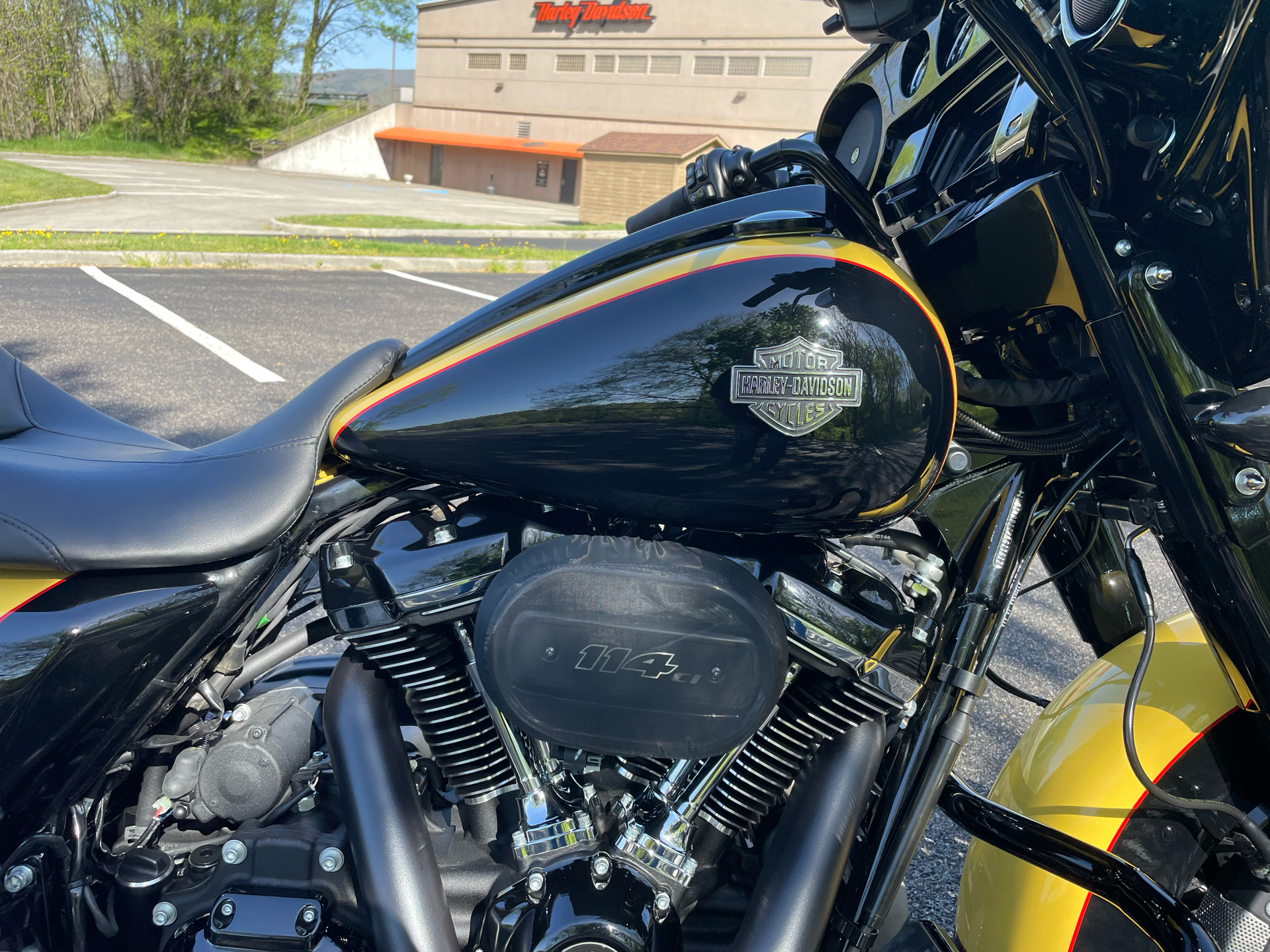 2023 Harley-Davidson Street Glide® Special in Roanoke, Virginia - Photo 2