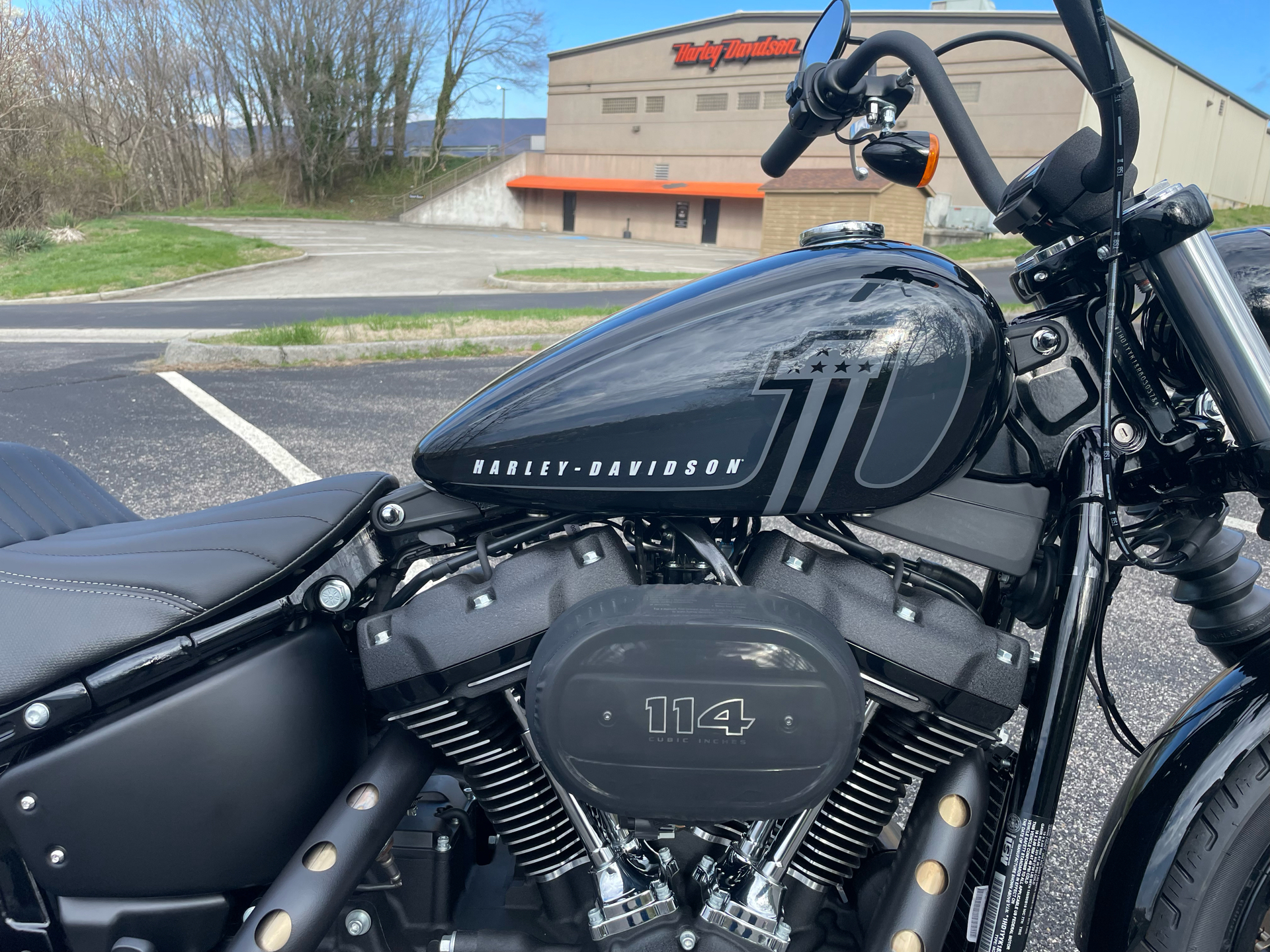 2024 Harley-Davidson Street Bob in Roanoke, Virginia - Photo 2