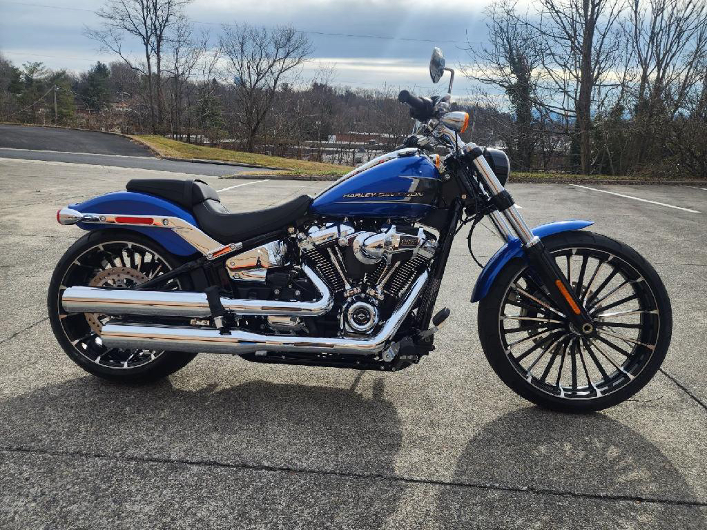 New 2024 HarleyDavidson Breakout Blue Burst Motorcycles in Roanoke