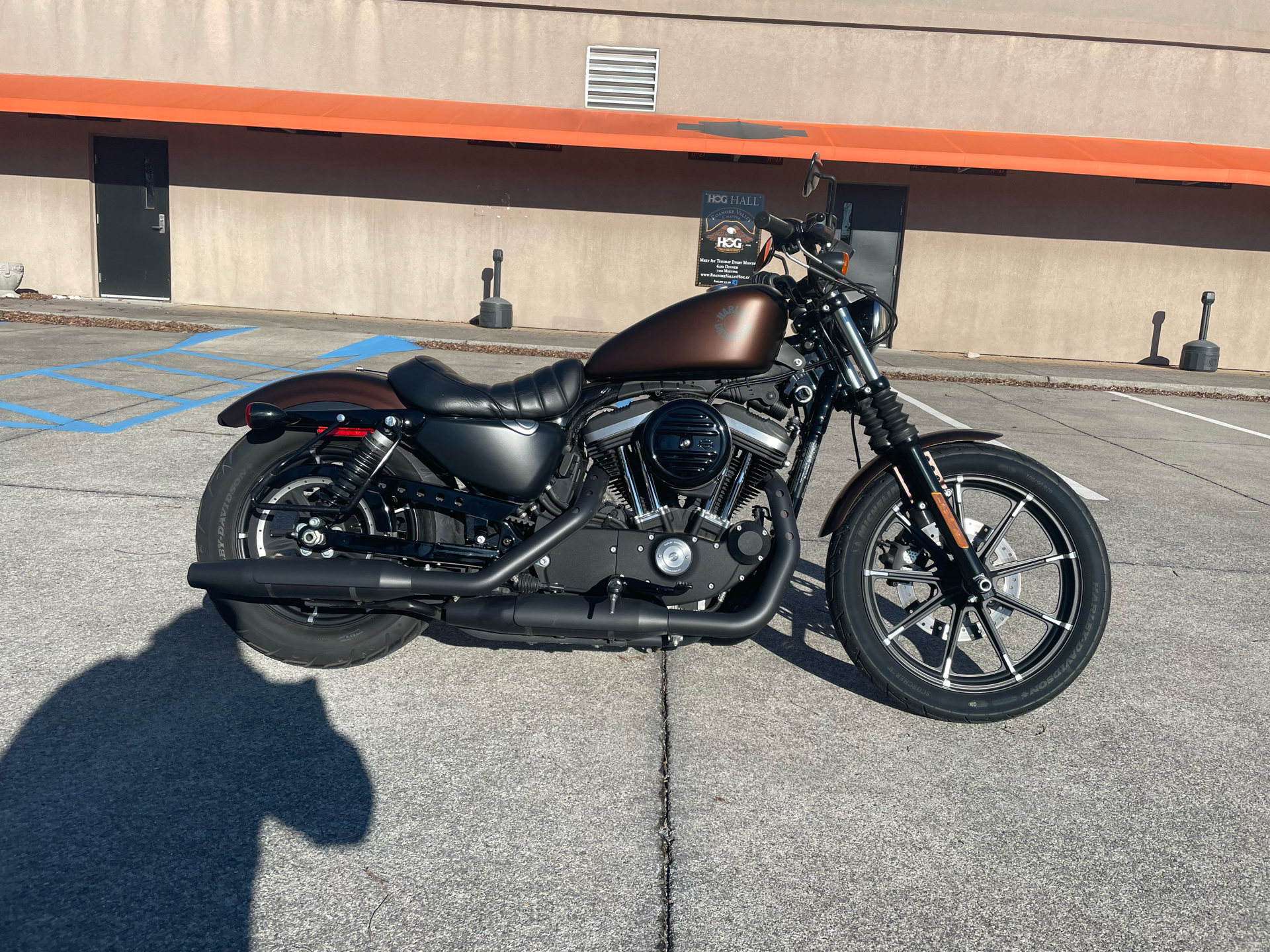 2019 Harley-Davidson 883 Iron in Roanoke, Virginia - Photo 1