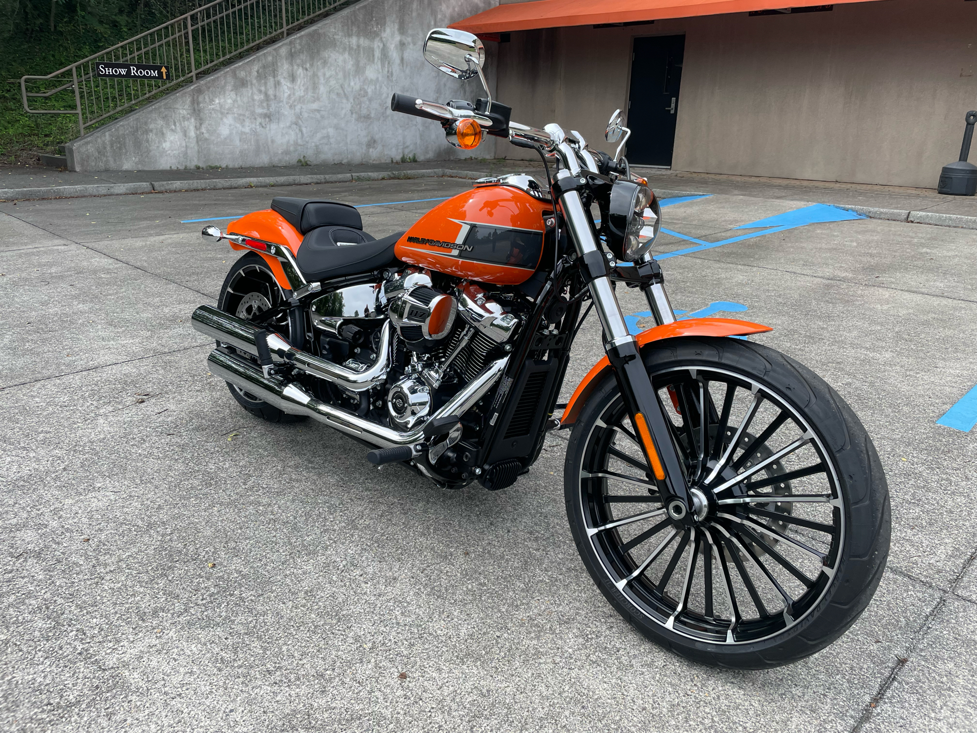 2023 Harley-Davidson Breakout in Roanoke, Virginia - Photo 3