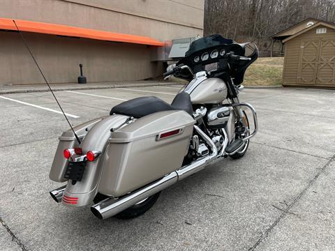 2018 Harley-Davidson Street Glide in Roanoke, Virginia - Photo 5