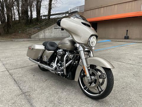 2018 Harley-Davidson Street Glide in Roanoke, Virginia - Photo 6
