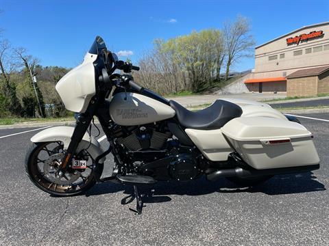 2023 Harley-Davidson Street Glide ST in Roanoke, Virginia - Photo 2