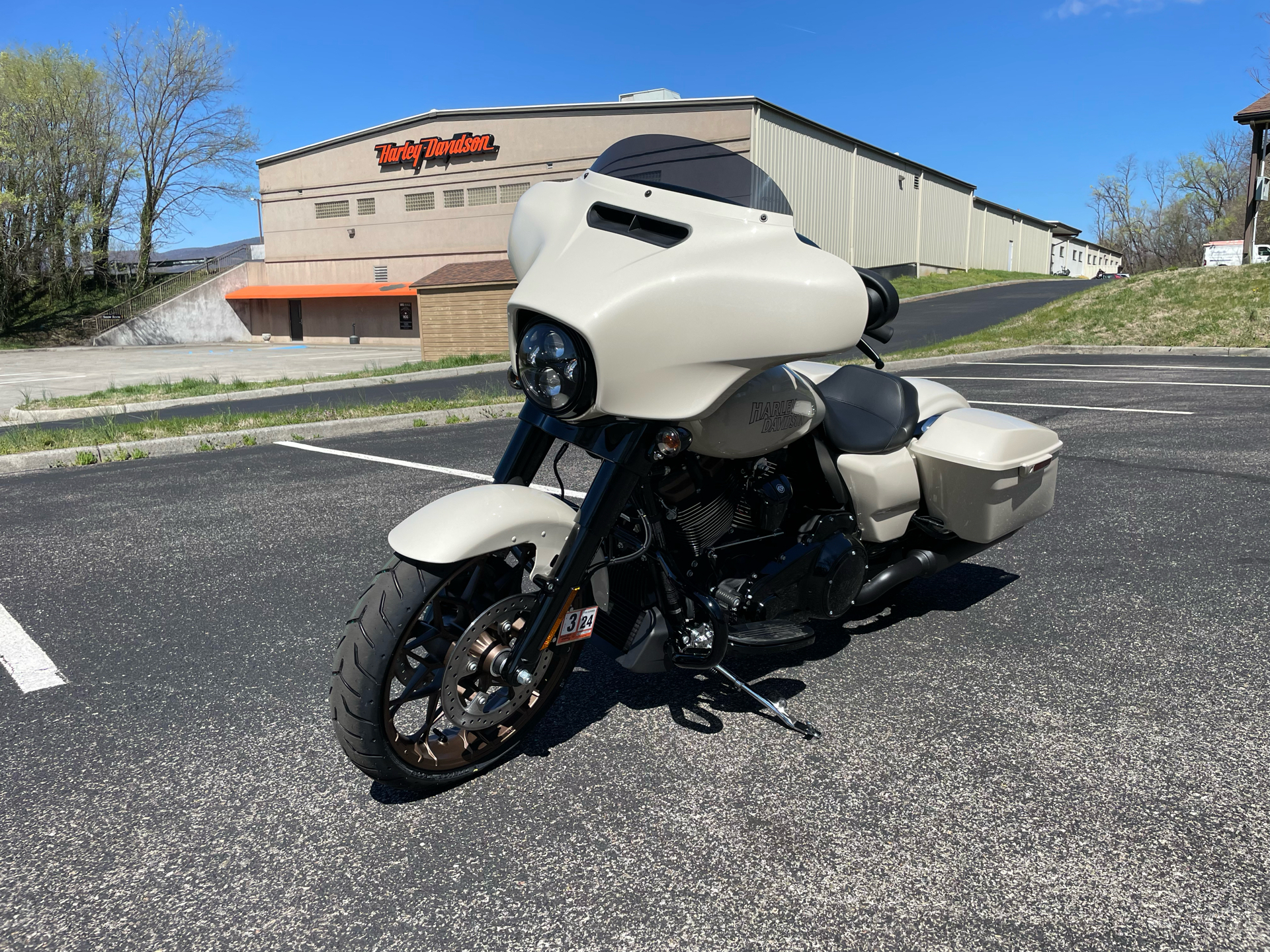 2023 Harley-Davidson Street Glide ST in Roanoke, Virginia - Photo 8