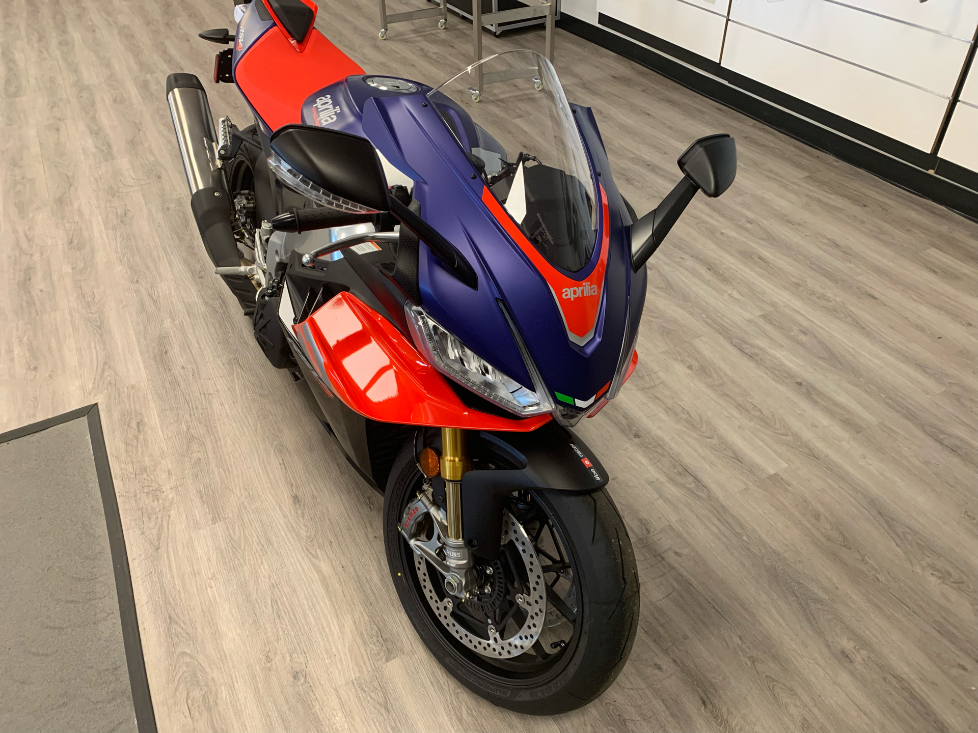 2021 Aprilia RSV4 1100 Factory in Knoxville, Tennessee - Photo 5