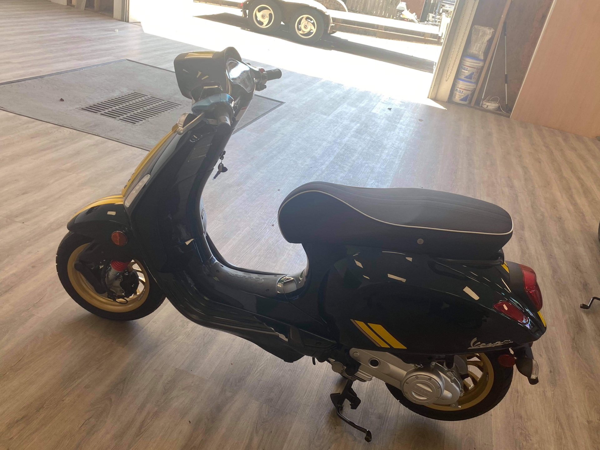 2021 Vespa GTS Super Racing Sixties 300 HPE in Knoxville, Tennessee