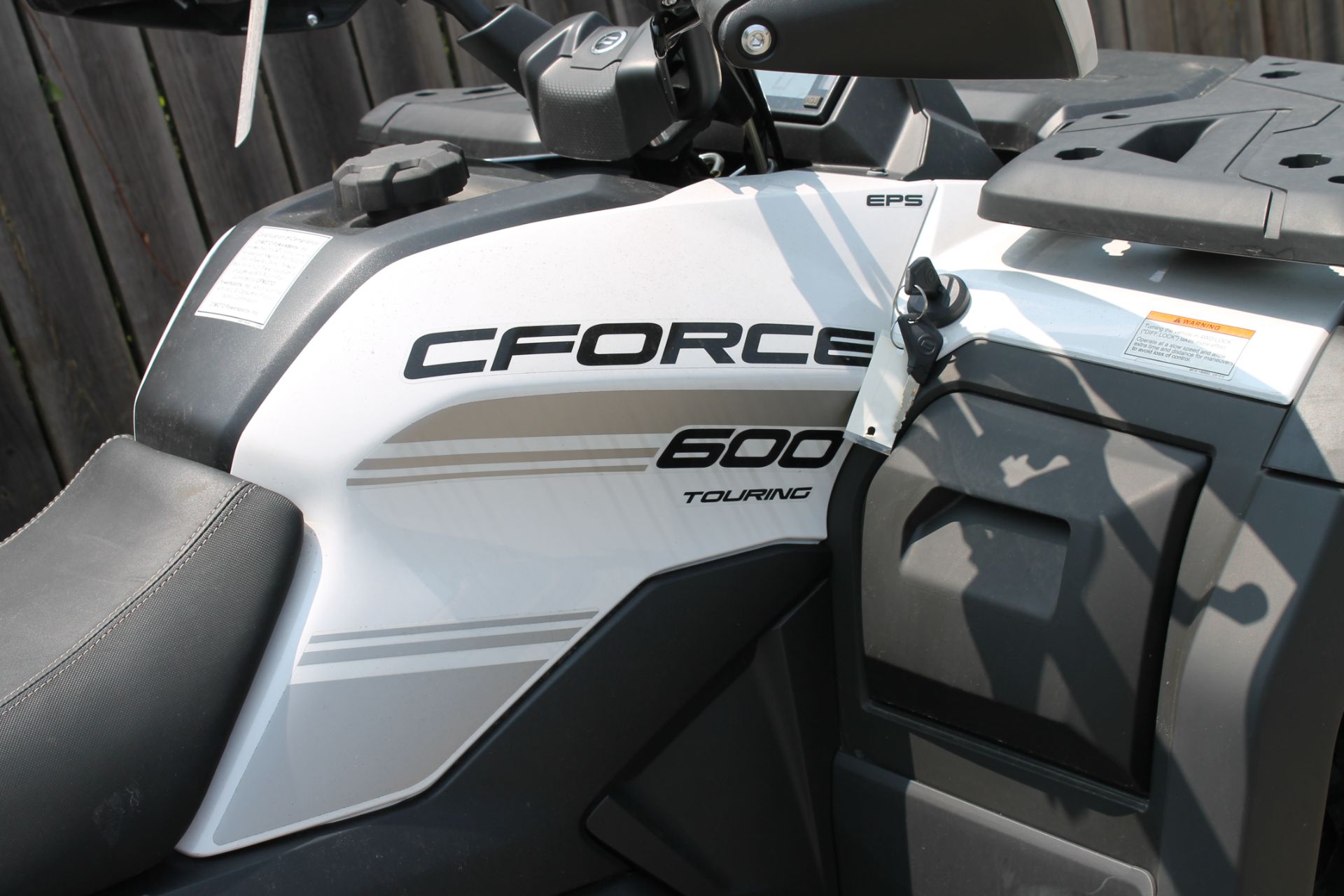 2022 CFMOTO CForce 600 Touring in Knoxville, Tennessee - Photo 2