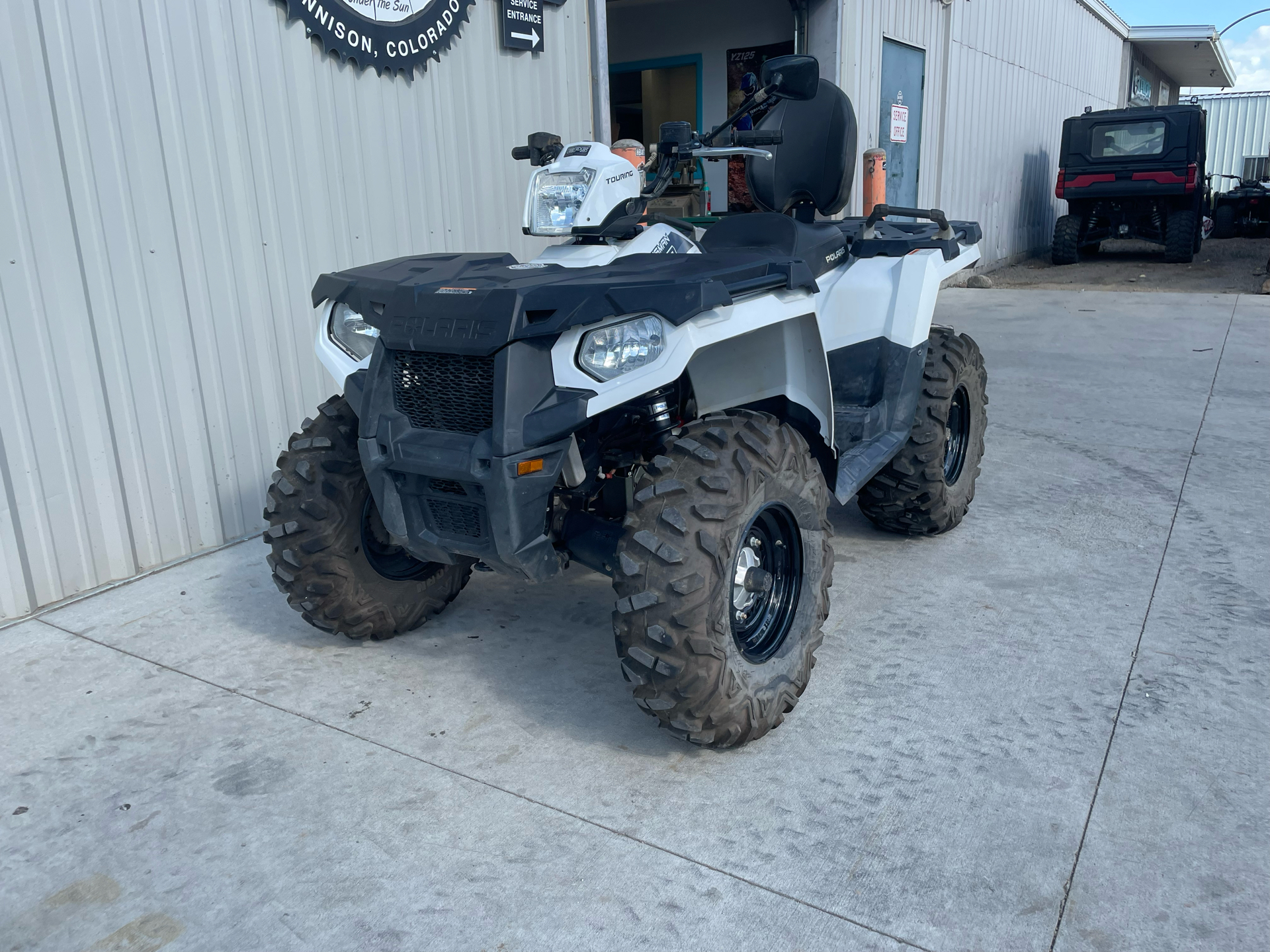 2017 Polaris Sportsman Touring 570 EPS in Gunnison, Colorado - Photo 3