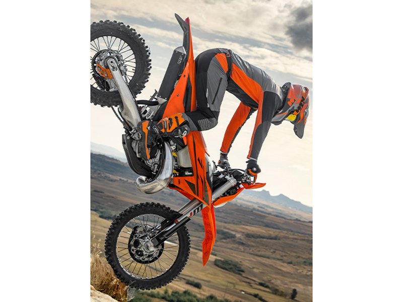 2025 KTM 250 XC-W in Gunnison, Colorado - Photo 12