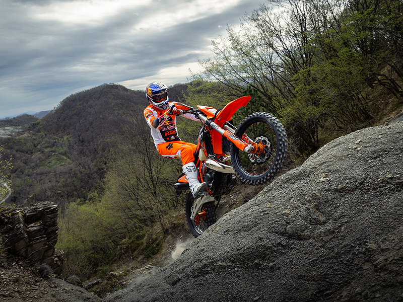 2025 KTM 300 XC-W Hardenduro in Gunnison, Colorado - Photo 5