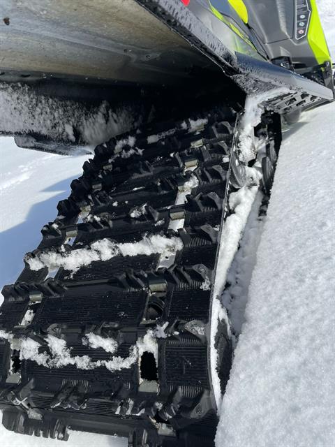 2020 Ski-Doo Renegade Adrenaline 850 E-TEC ES Rev Gen4 (Narrow) in Iron Mountain, Michigan - Photo 6