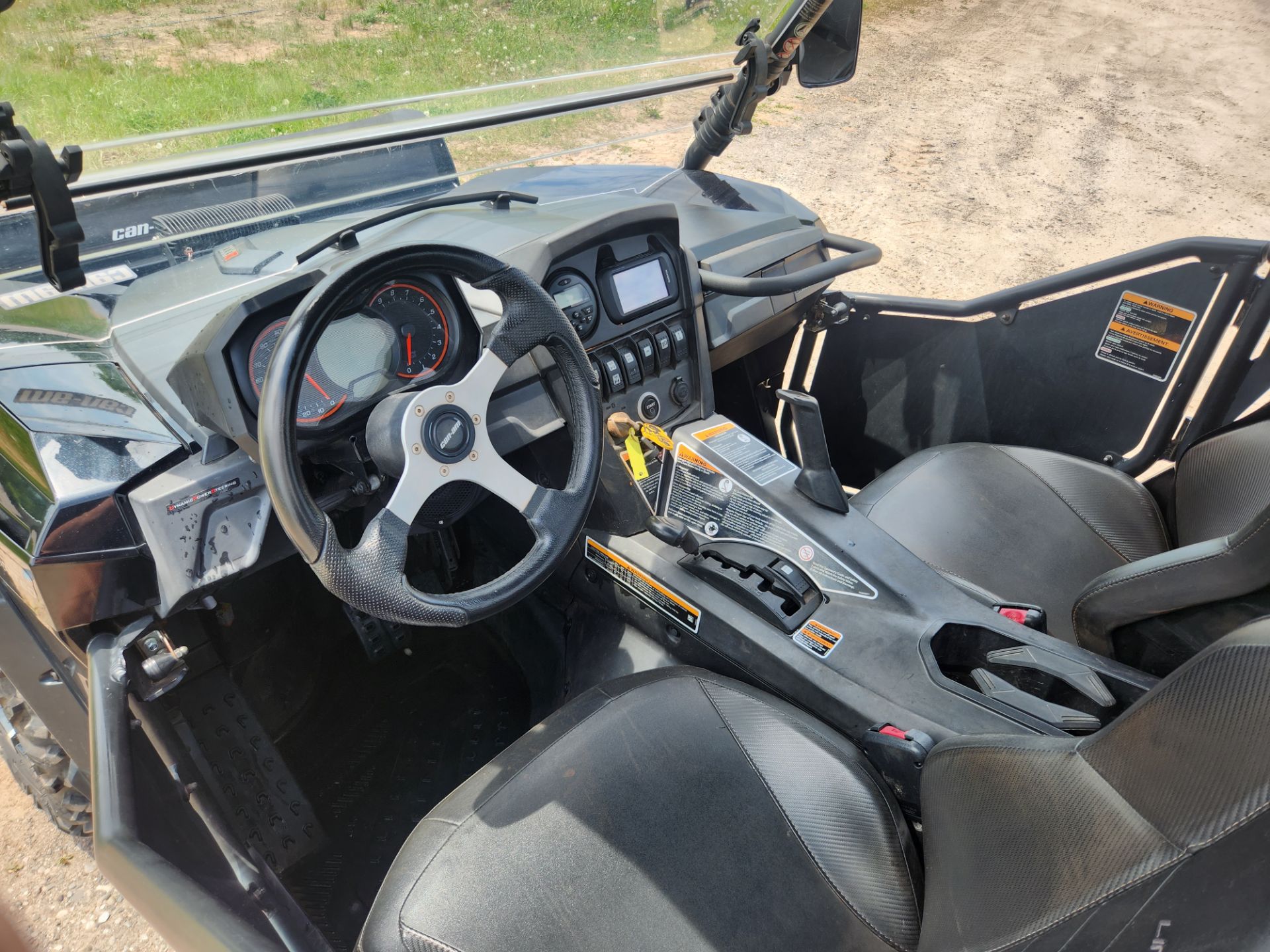 2018 Can-Am Commander Limited in Iron Mountain, Michigan - Photo 10