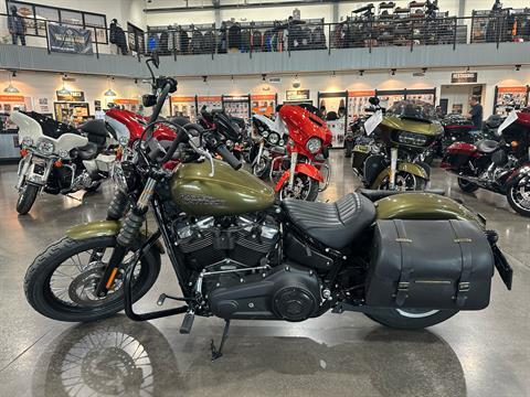 2018 Harley-Davidson Street Bob® 107 in Falconer, New York - Photo 5