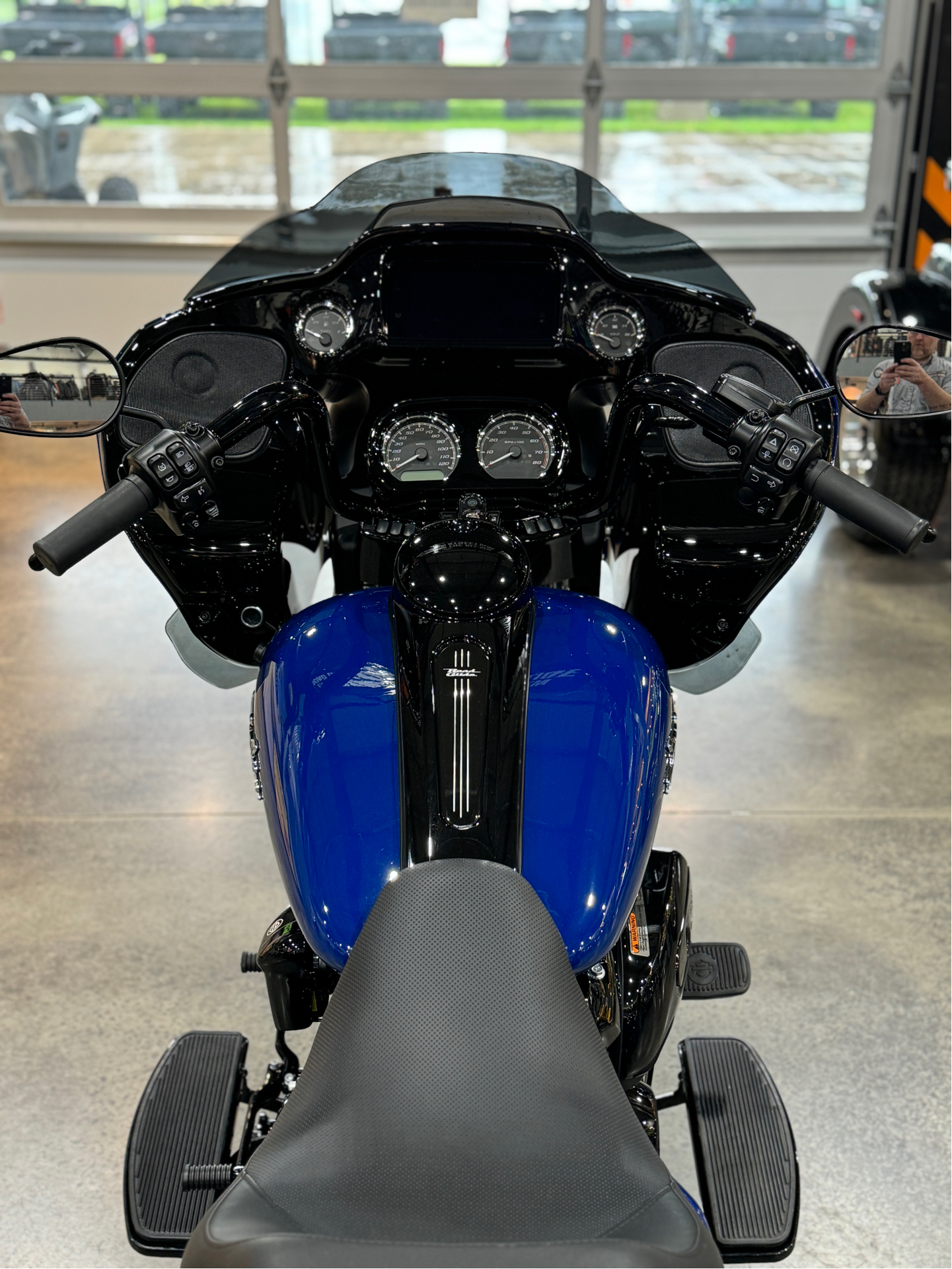 2023 Harley-Davidson Road Glide® 3 in Falconer, New York - Photo 6