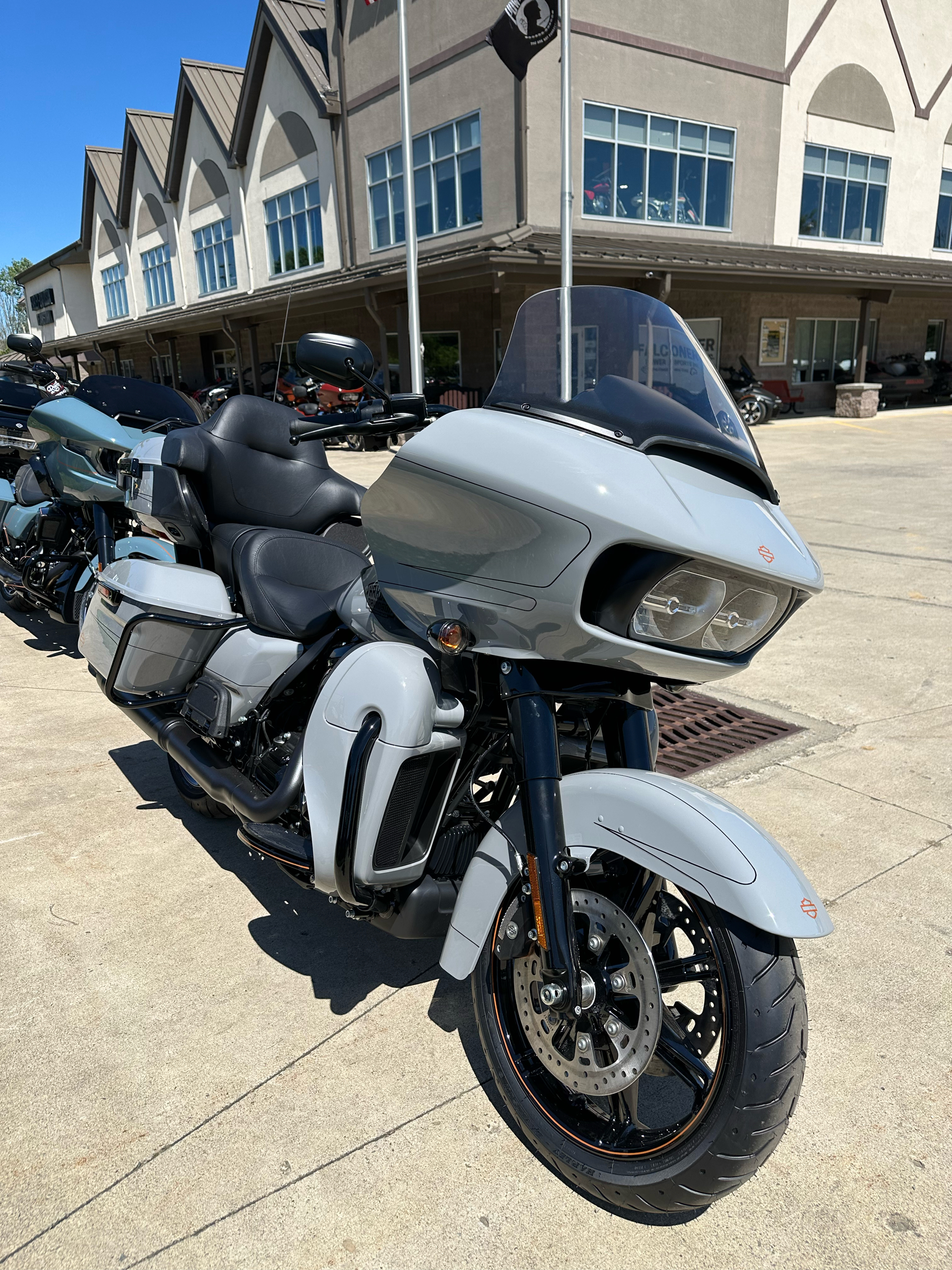 2024 Harley-Davidson Road Glide® Limited in Falconer, New York - Photo 2