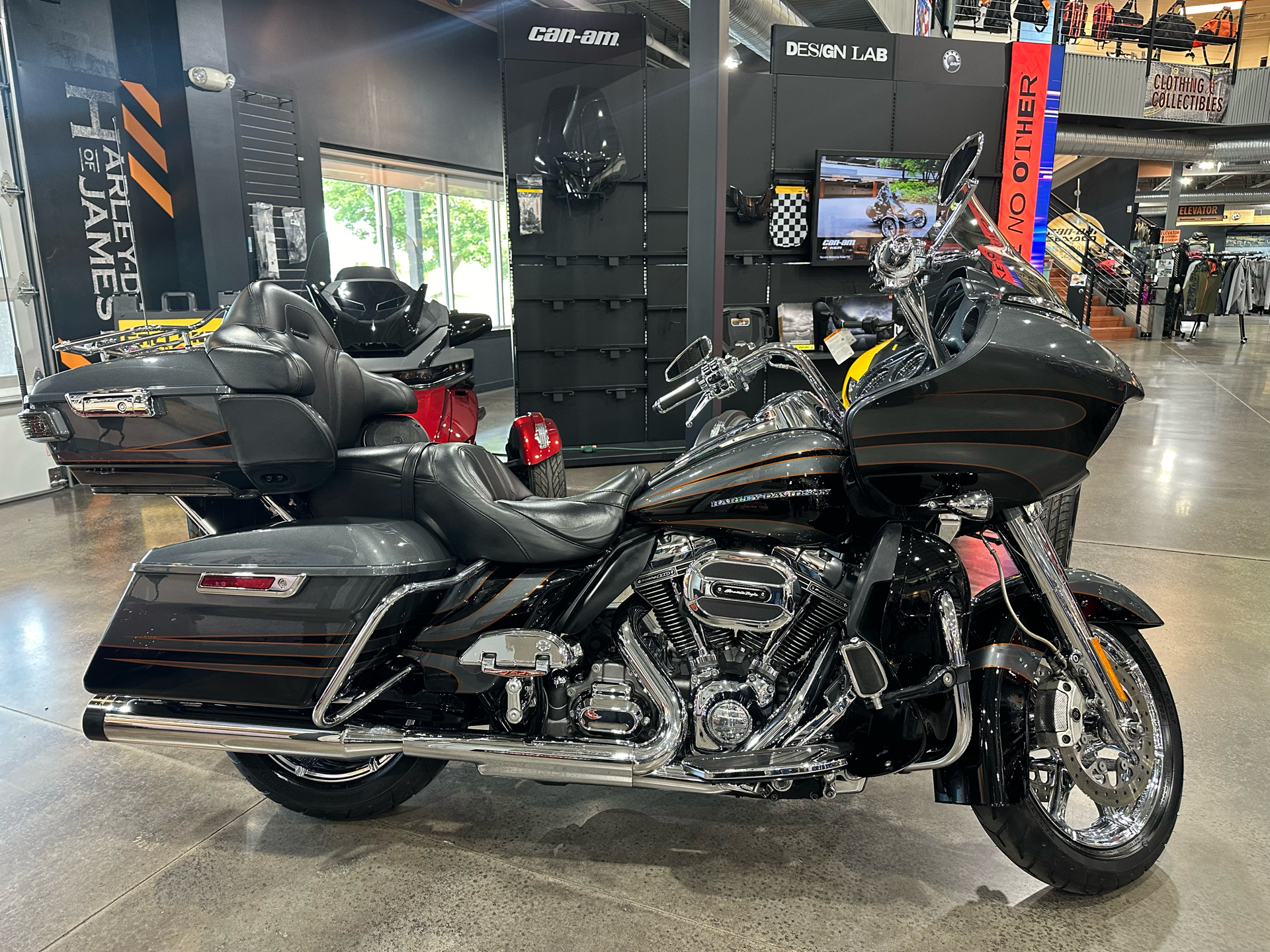 2016 Harley-Davidson CVO™ Road Glide™ Ultra in Falconer, New York - Photo 1