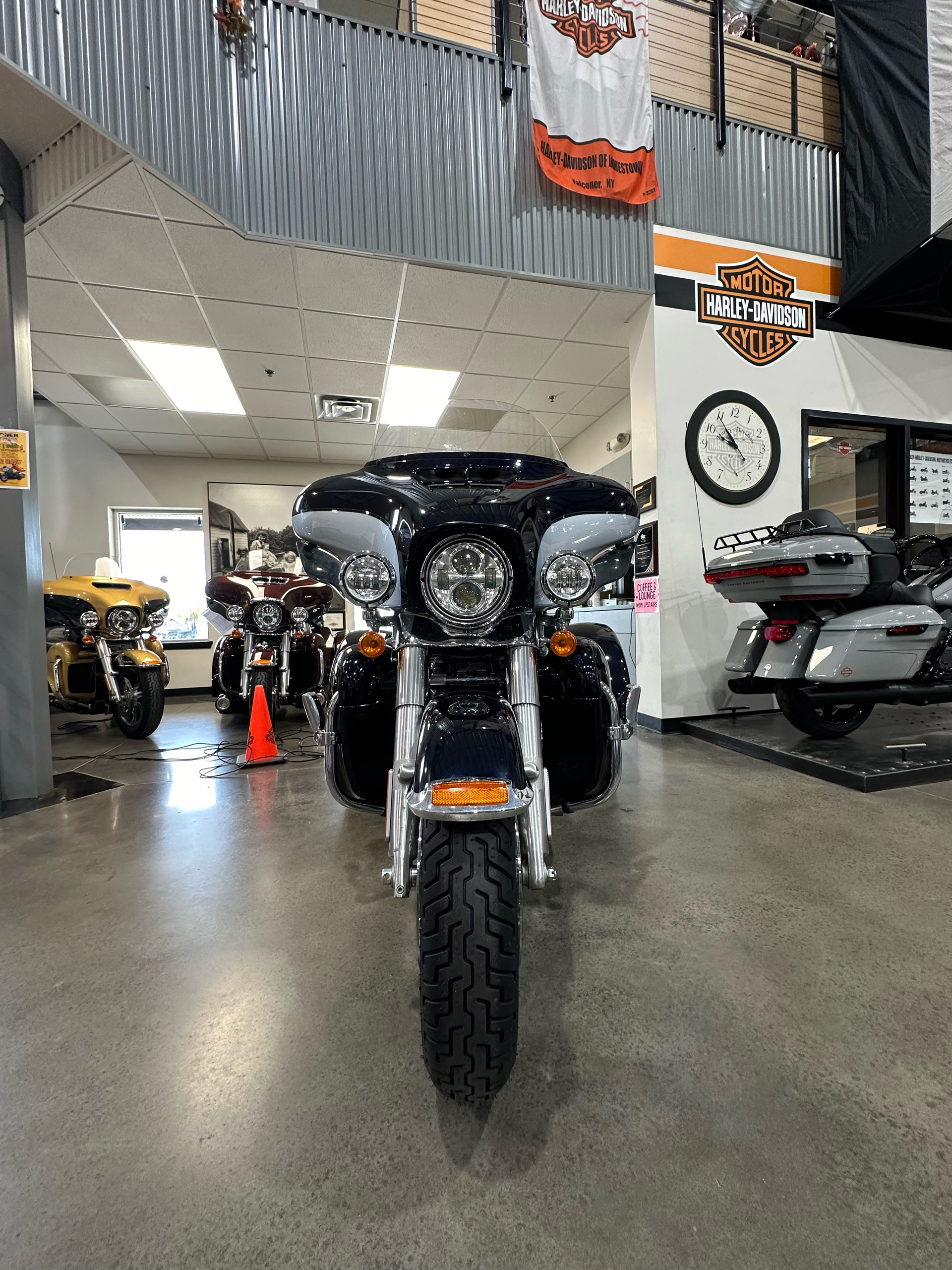 2019 Harley-Davidson Tri Glide® Ultra in Falconer, New York - Photo 3