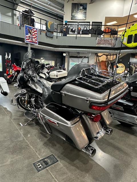 2017 Harley-Davidson Electra Glide® Ultra Classic® in Falconer, New York - Photo 6