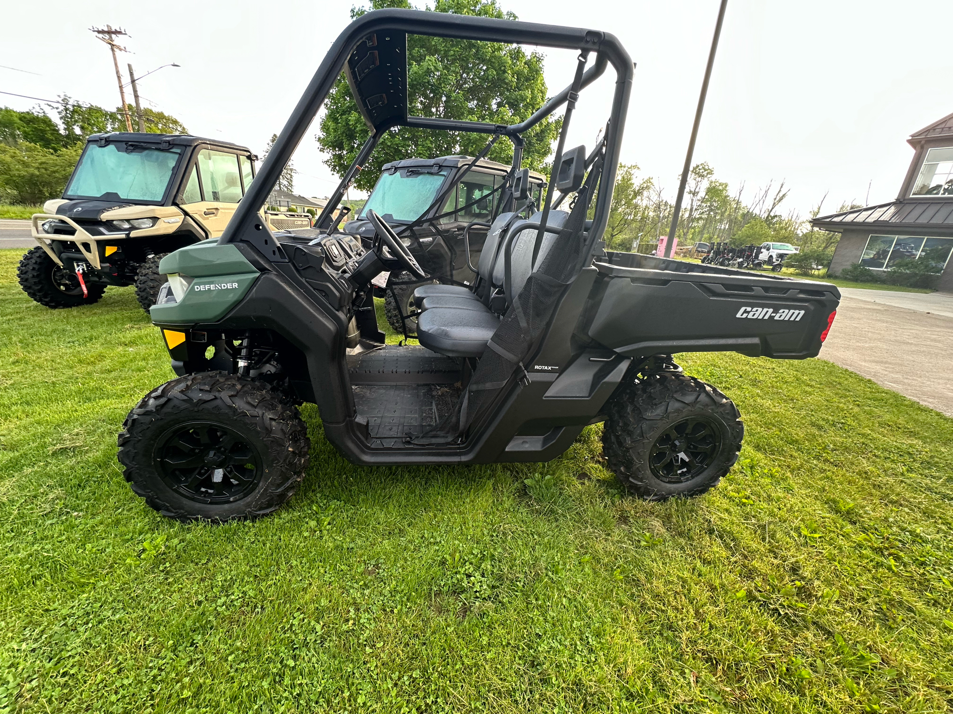 2024 Can-Am Defender DPS HD7 in Falconer, New York - Photo 3