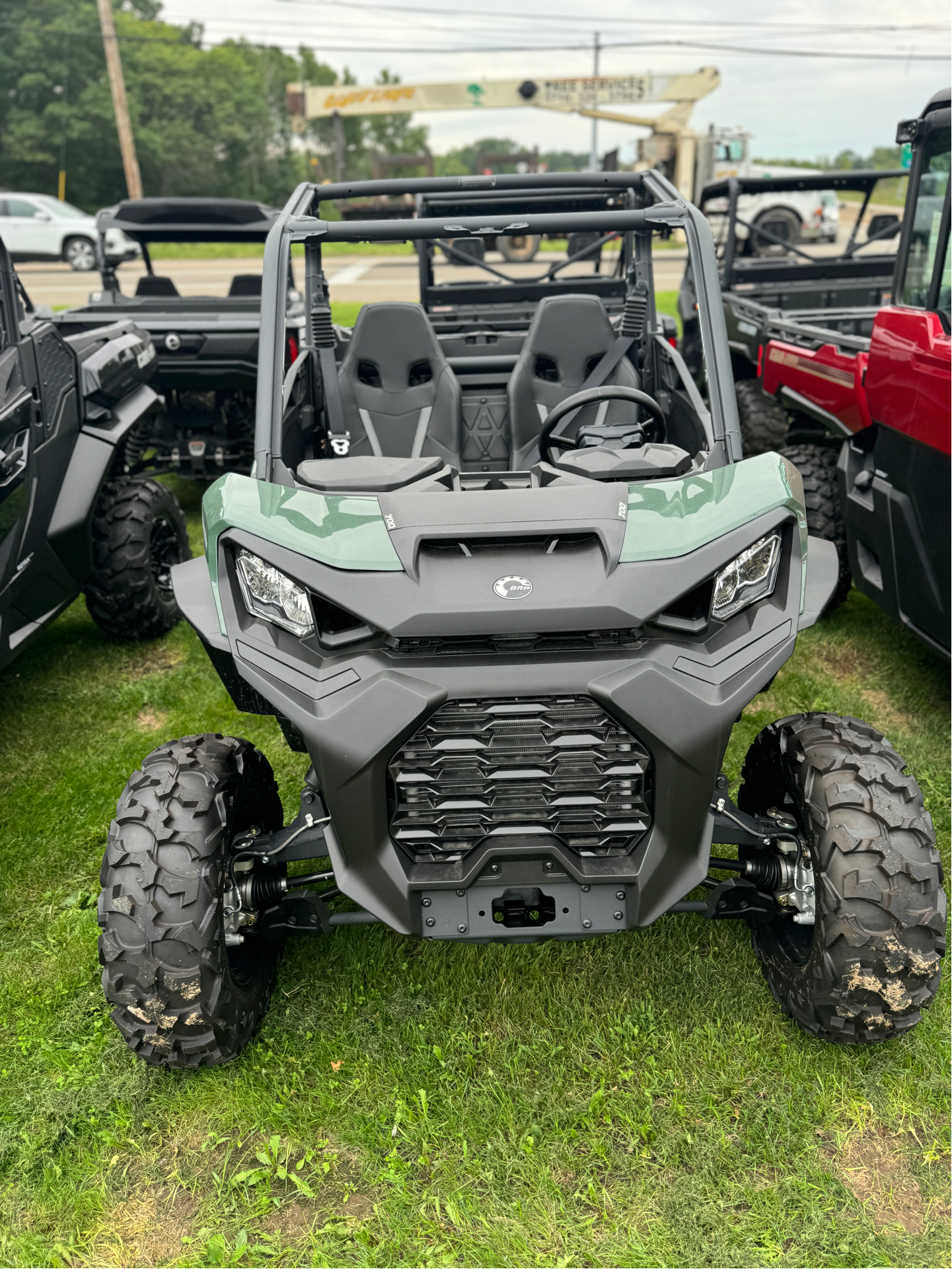 2024 Can-Am Commander DPS 700 in Falconer, New York - Photo 6