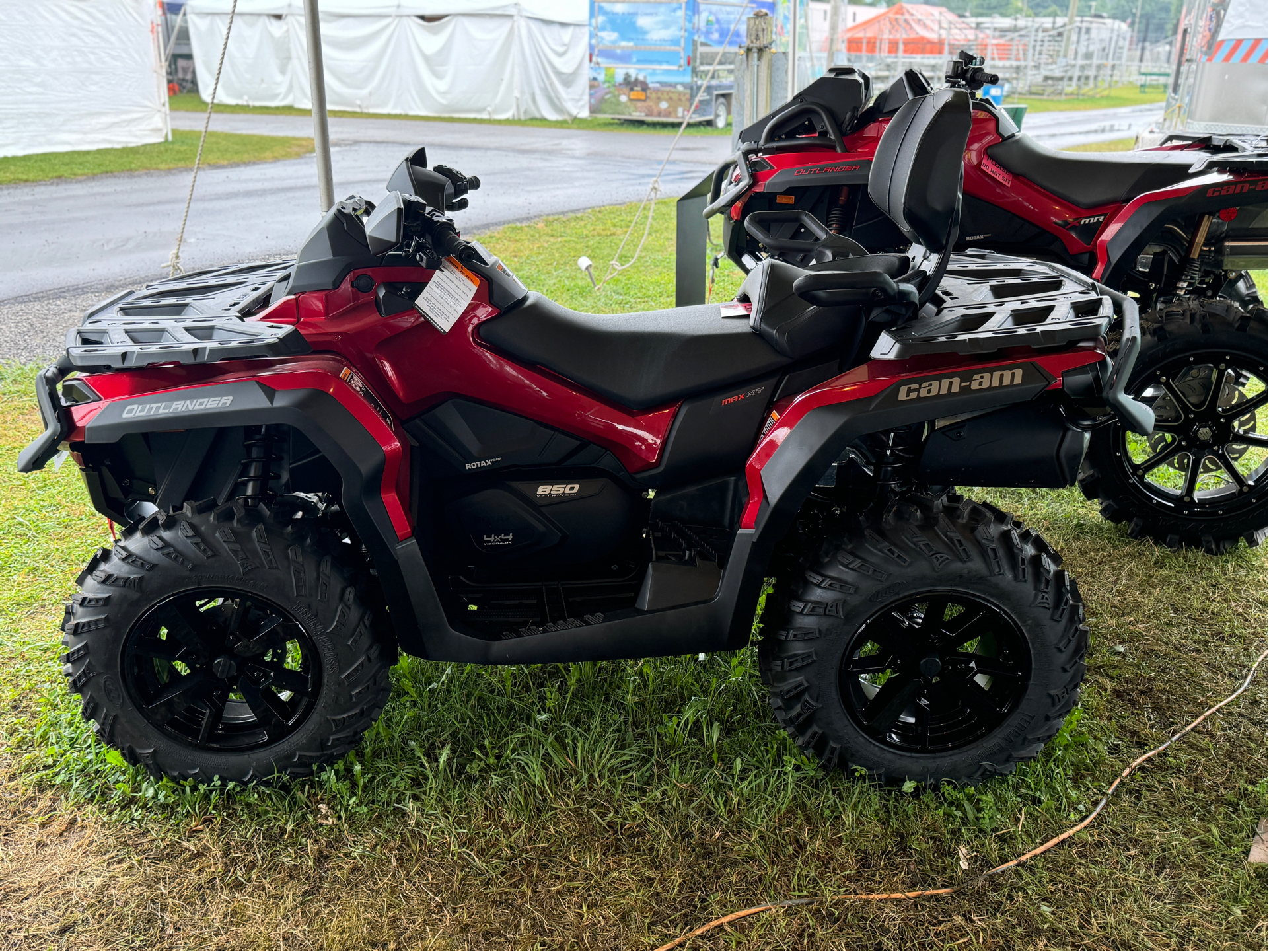 2024 Can-Am Outlander MAX XT 850 in Falconer, New York - Photo 1