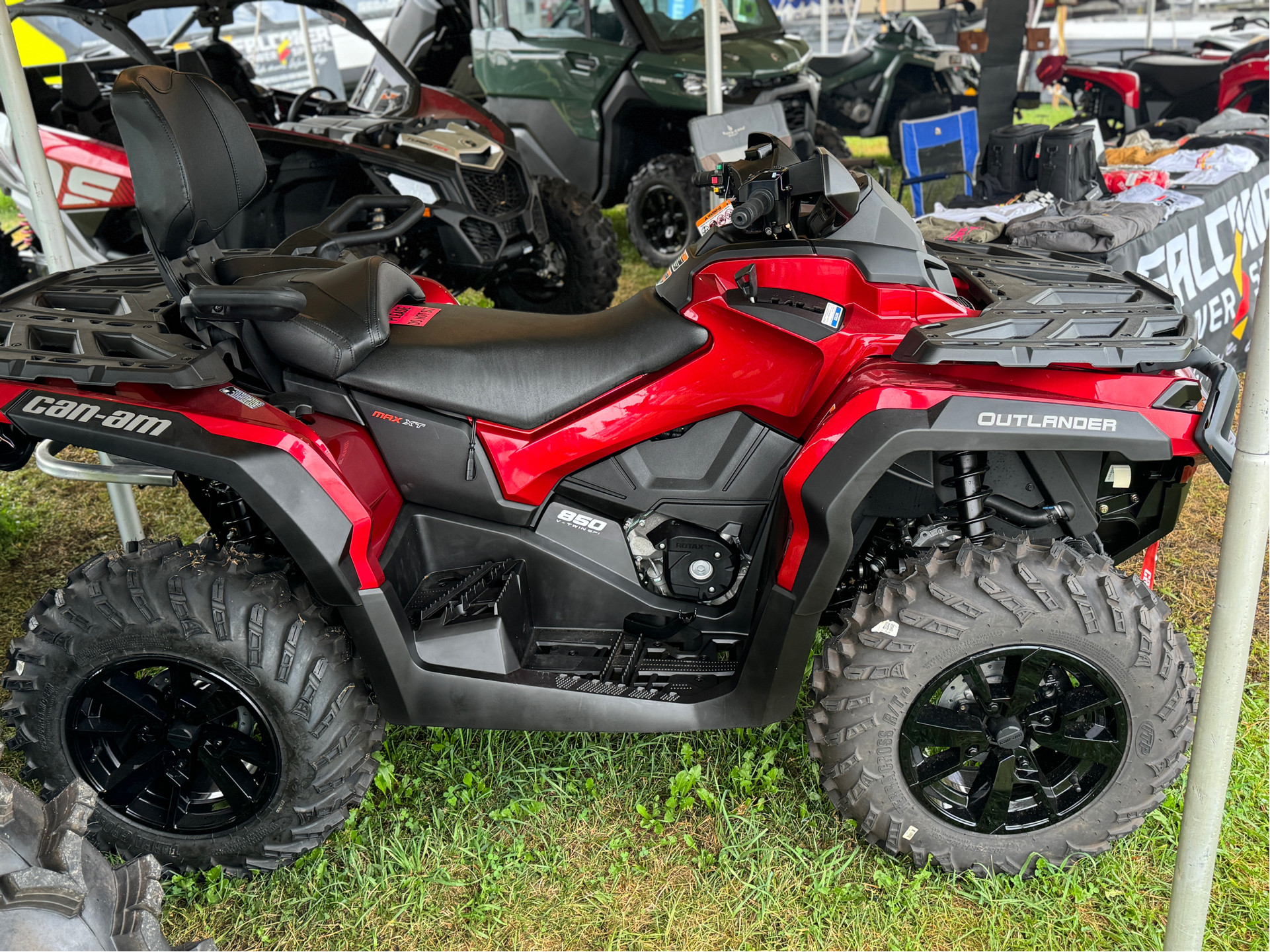 2024 Can-Am Outlander MAX XT 850 in Falconer, New York - Photo 5