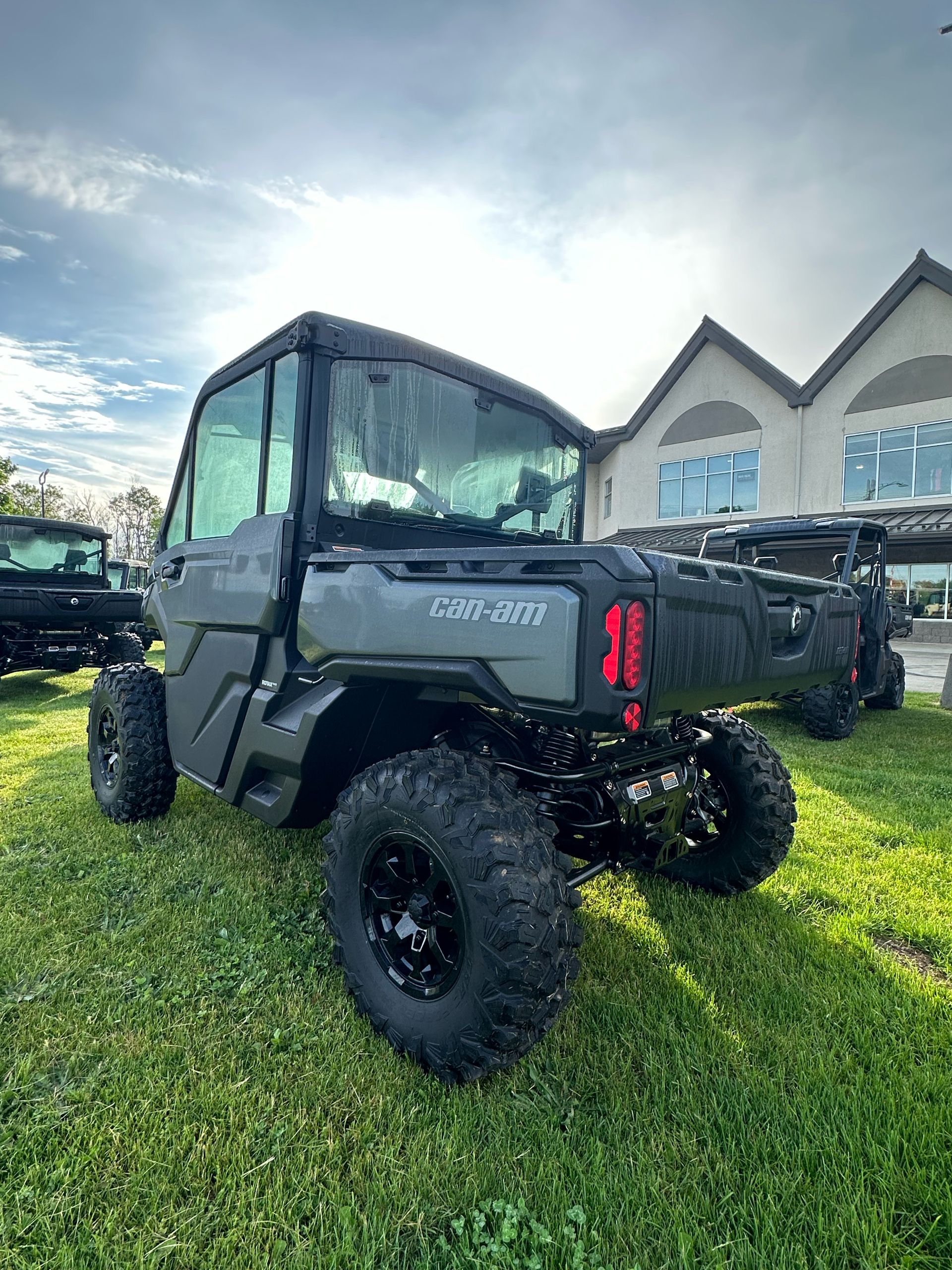 2024 Can-Am Defender Limited in Falconer, New York - Photo 6