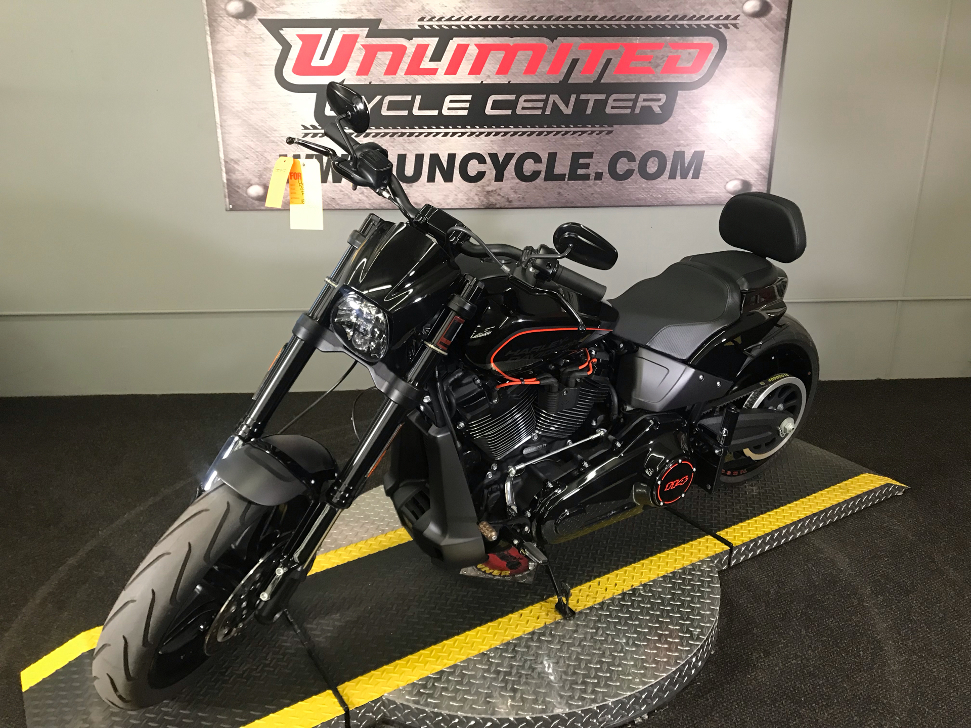 2019 Harley-Davidson FXDR™ 114 in Tyrone, Pennsylvania - Photo 7