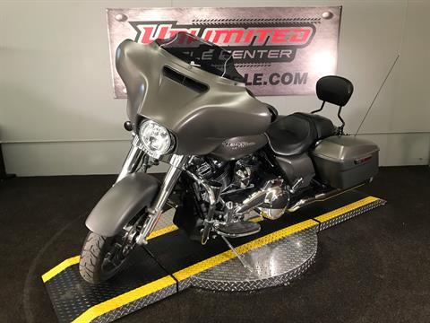 2018 Harley-Davidson Street Glide® in Tyrone, Pennsylvania - Photo 7