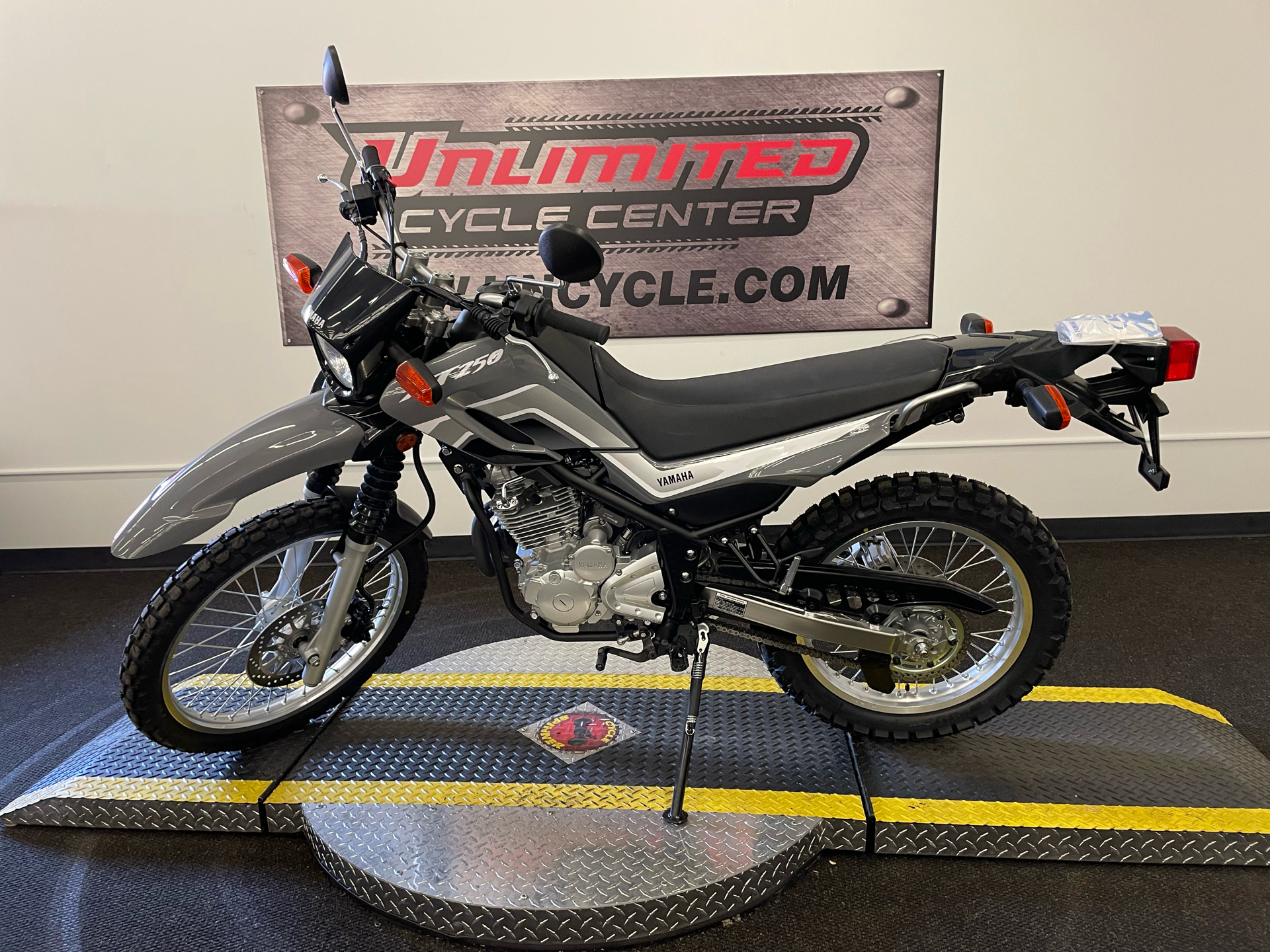 2023 Yamaha XT250 in Tyrone, Pennsylvania - Photo 5