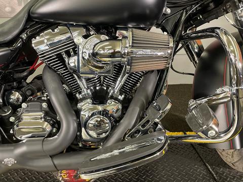 2016 Harley-Davidson Street Glide® Special in Tyrone, Pennsylvania - Photo 8