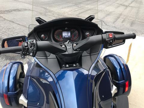 2016 Can-Am Spyder RT-S SE6 in Tyrone, Pennsylvania - Photo 11