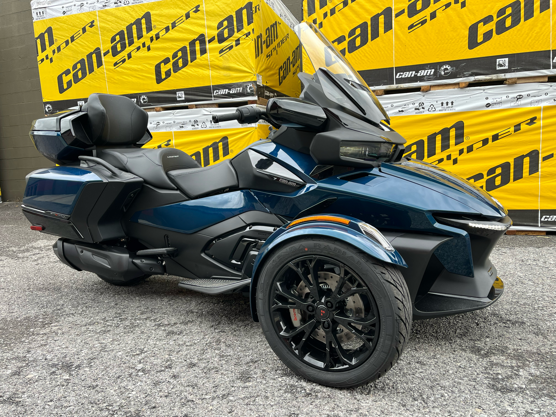 2024 Can-Am Spyder RT Limited in Tyrone, Pennsylvania - Photo 9