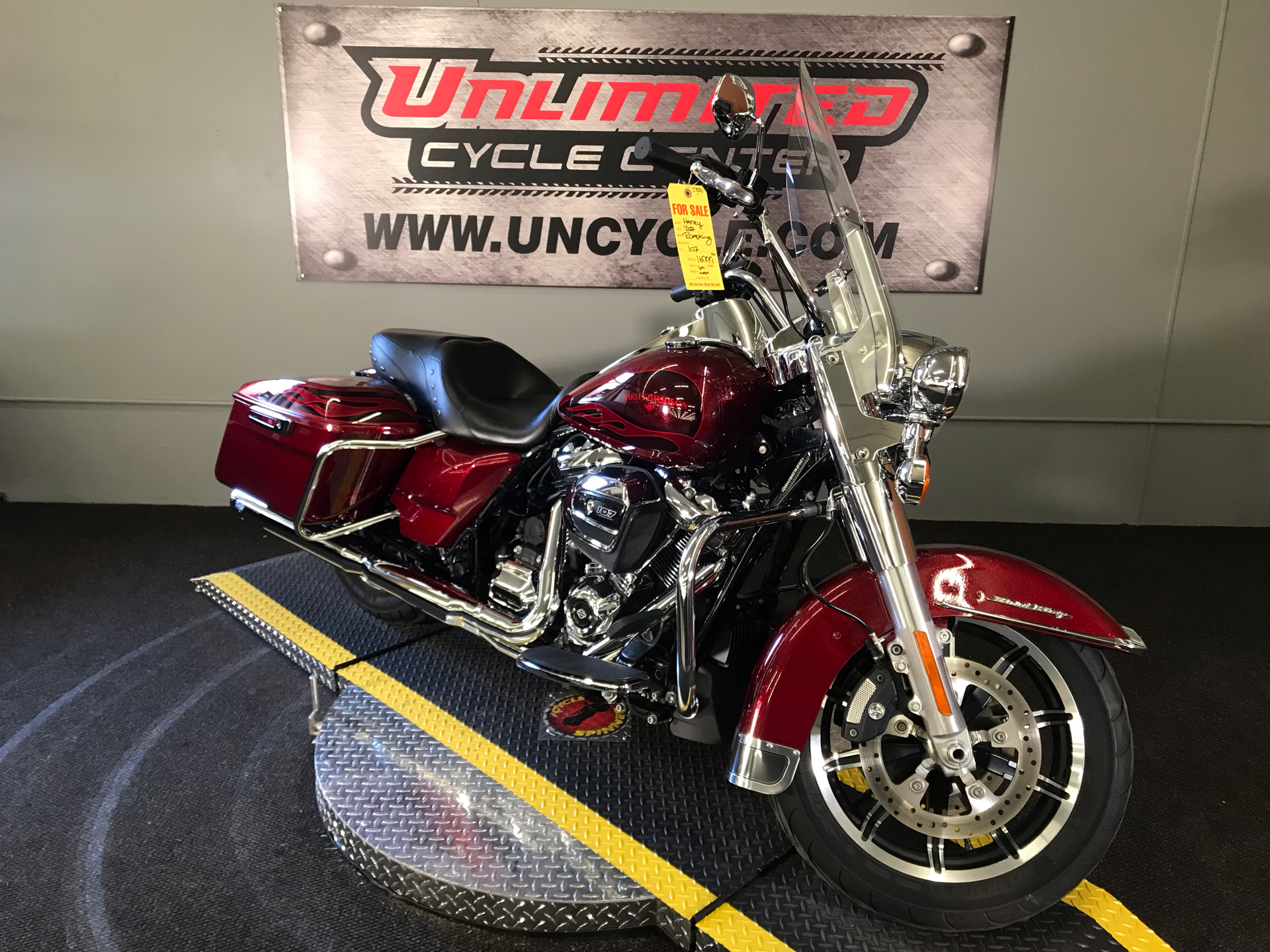 2017 Harley-Davidson Road King® in Tyrone, Pennsylvania - Photo 1
