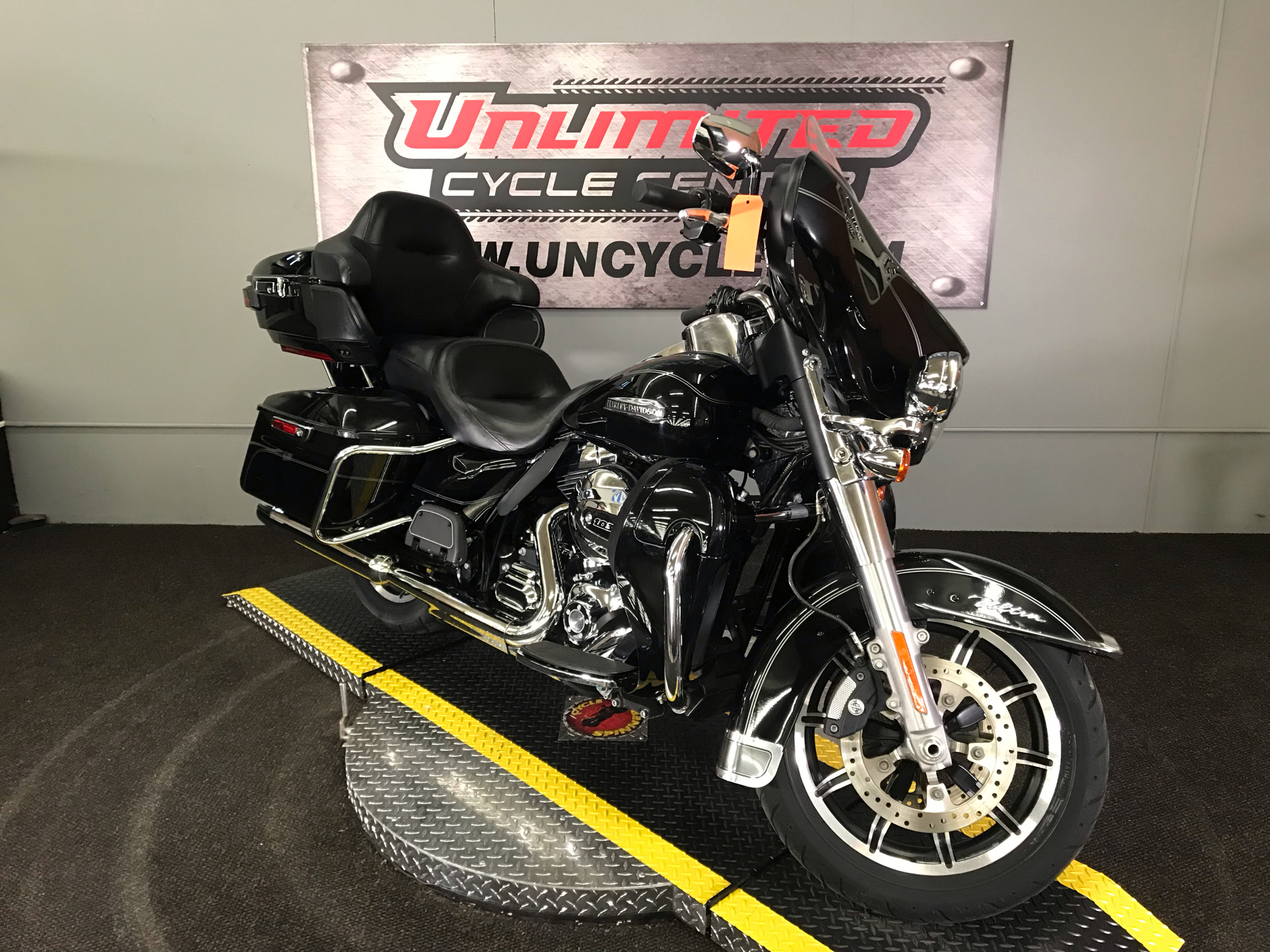 2016 Harley-Davidson Electra Glide® Ultra Classic® in Tyrone, Pennsylvania - Photo 1