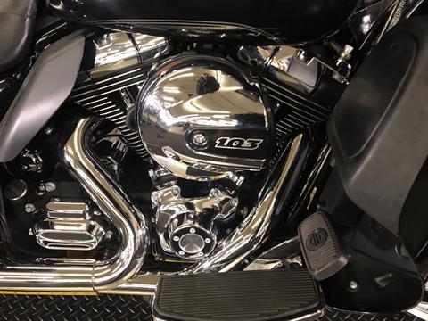 2016 Harley-Davidson Electra Glide® Ultra Classic® in Tyrone, Pennsylvania - Photo 3