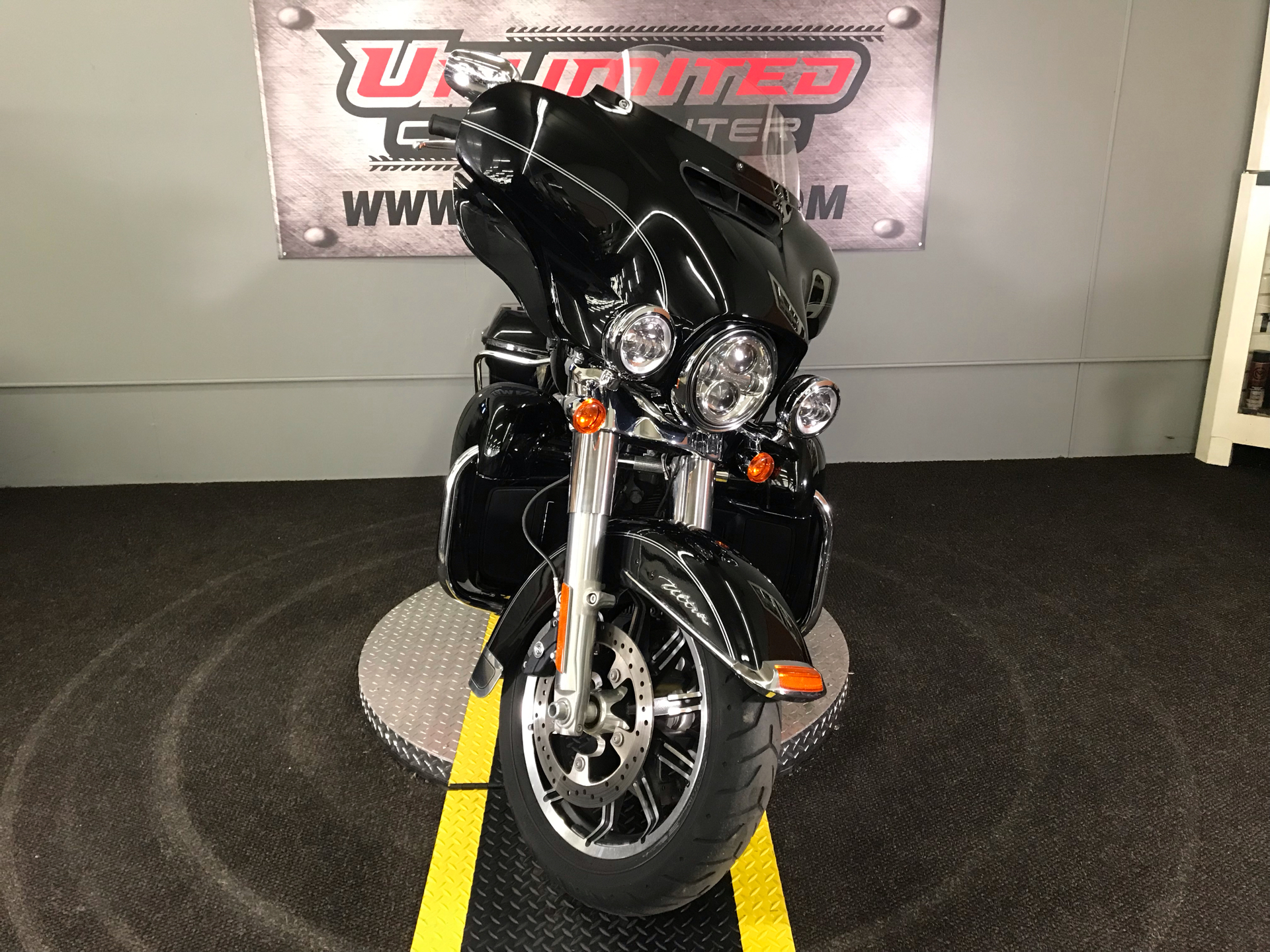 2016 Harley-Davidson Electra Glide® Ultra Classic® in Tyrone, Pennsylvania - Photo 6