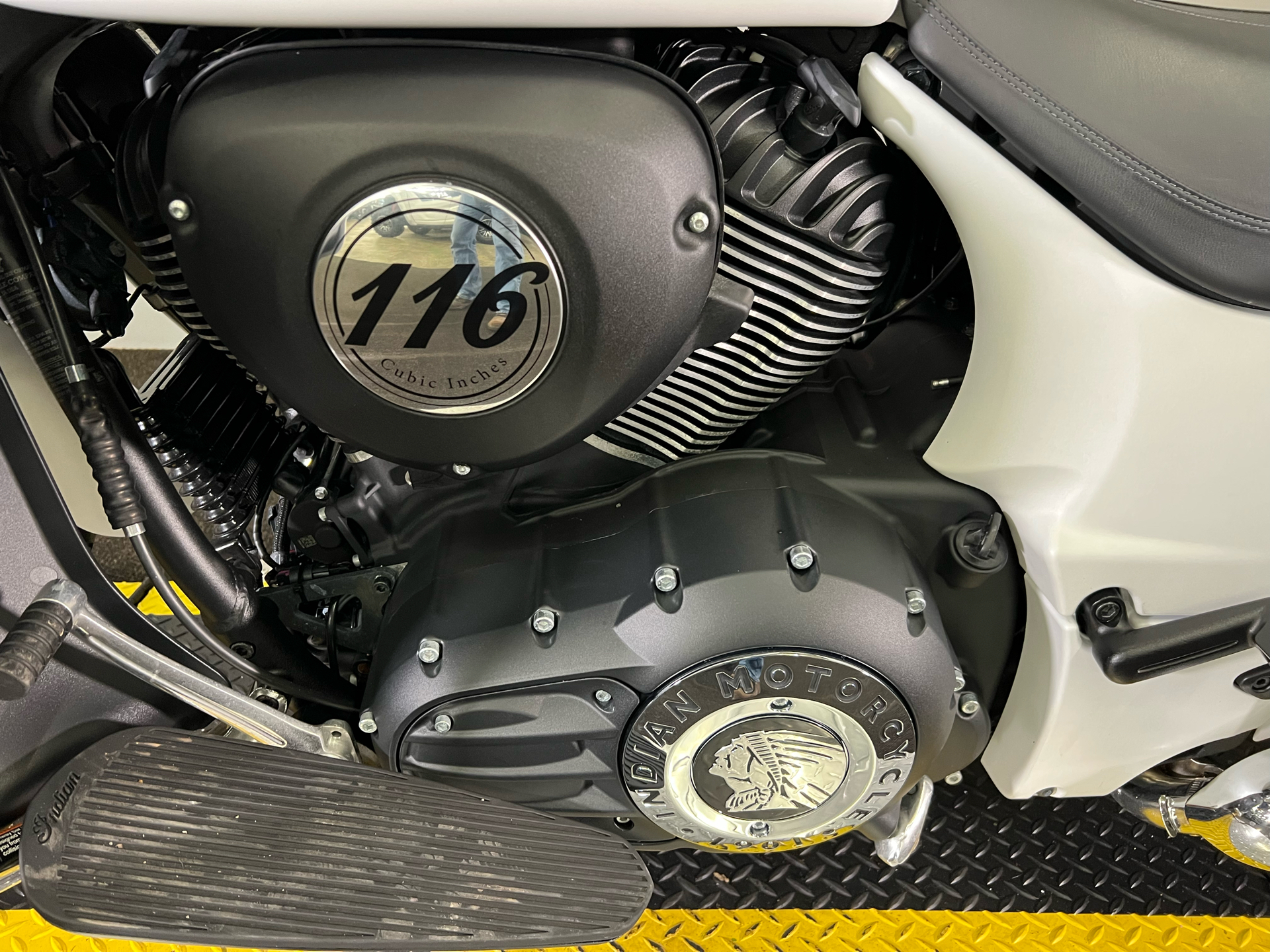 2020 Indian Motorcycle Roadmaster® Dark Horse® in Tyrone, Pennsylvania - Photo 10