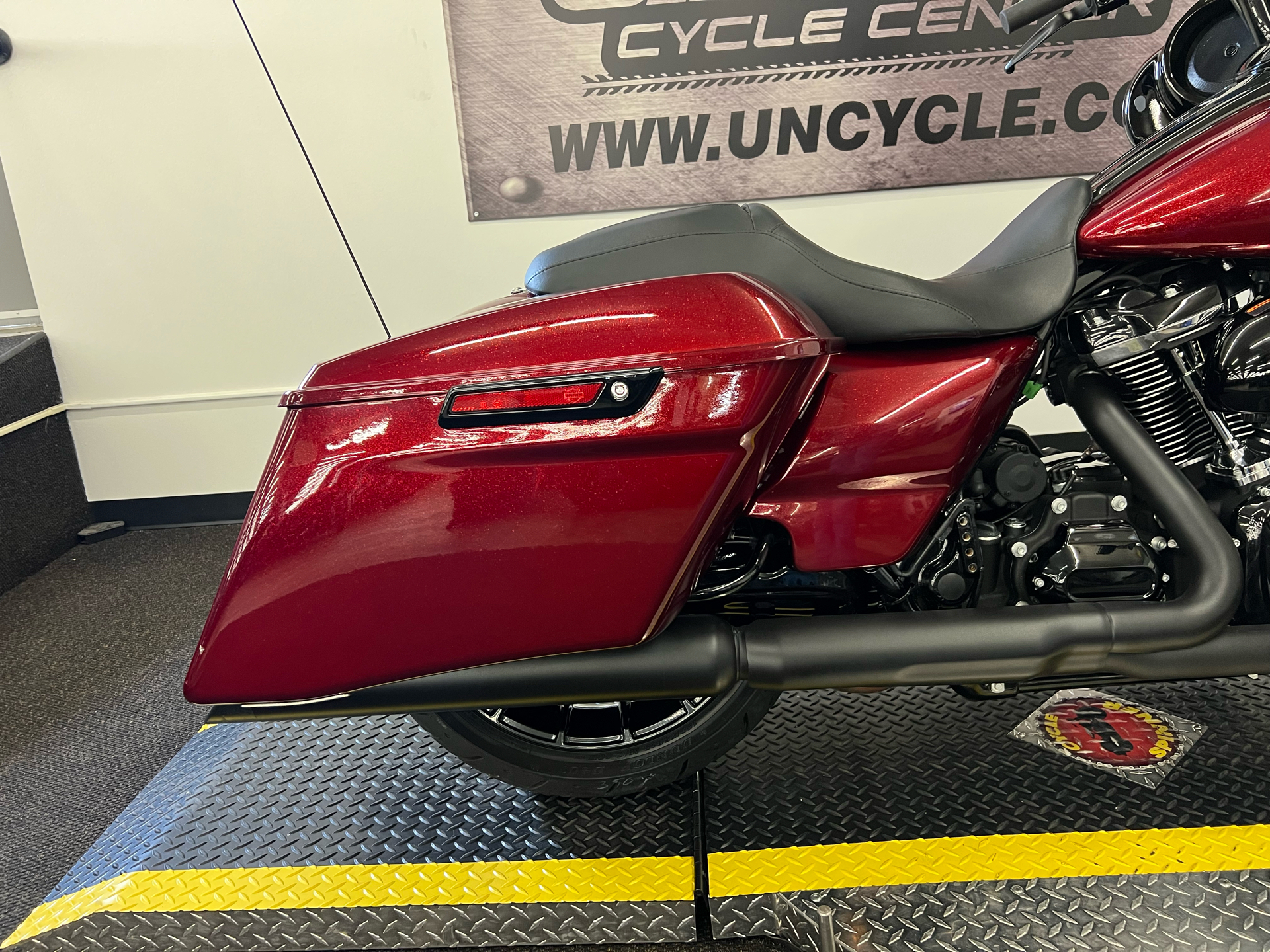 2018 Harley-Davidson Street Glide® Special in Tyrone, Pennsylvania - Photo 5