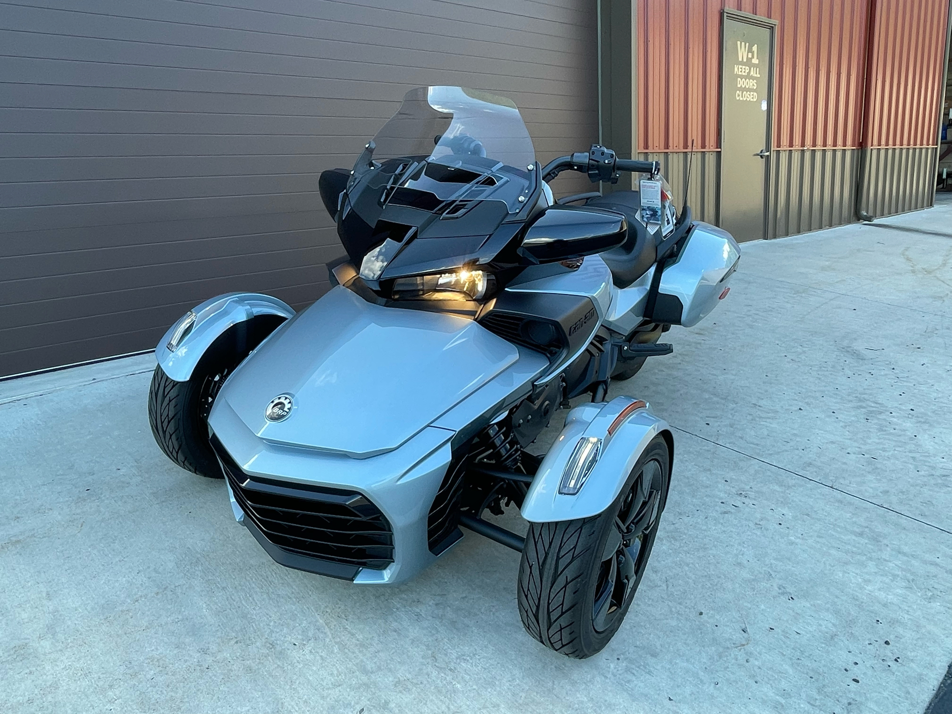 2022 Can-Am Spyder F3-T in Tyrone, Pennsylvania - Photo 2