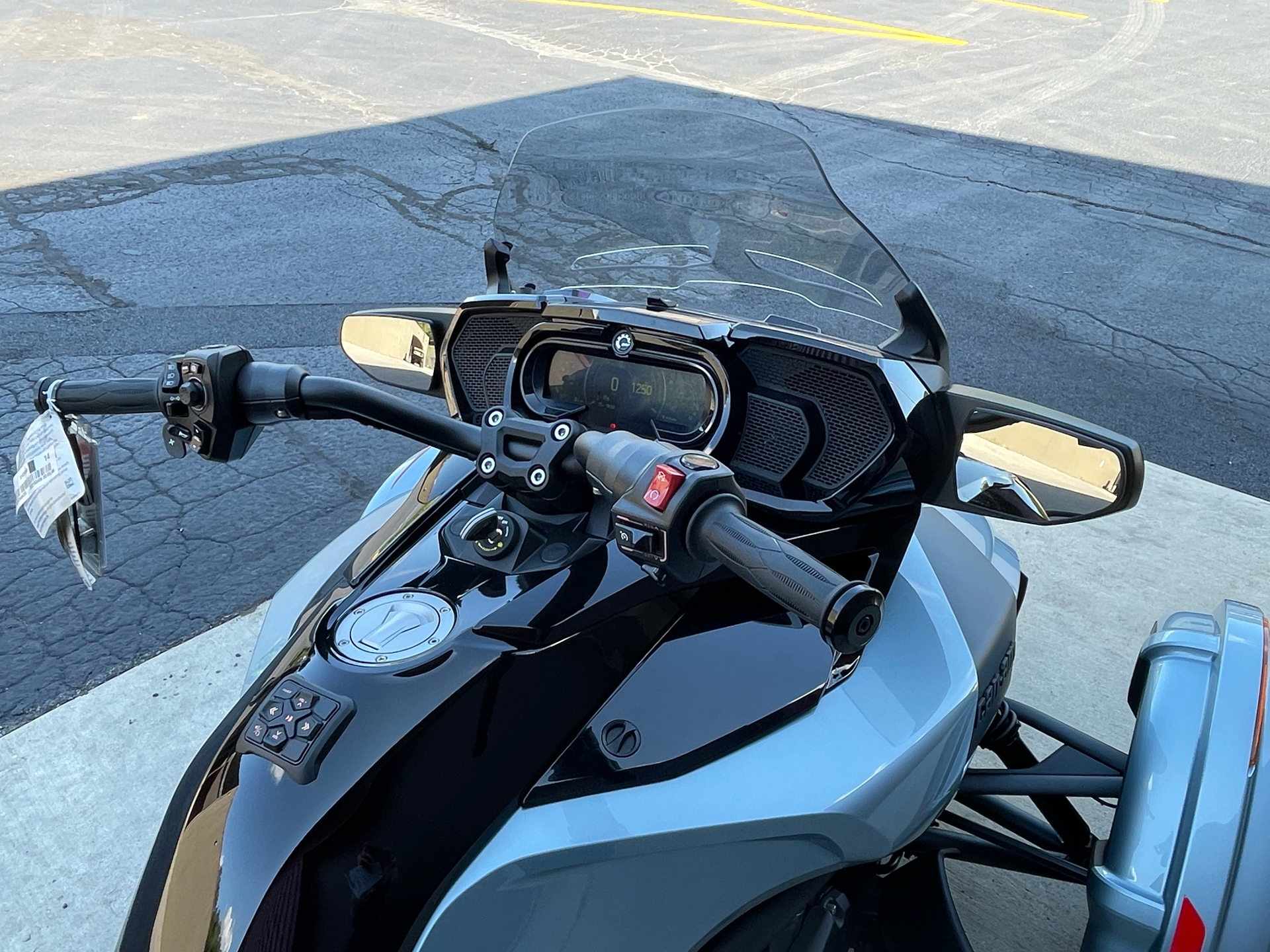 2022 Can-Am Spyder F3-T in Tyrone, Pennsylvania - Photo 5