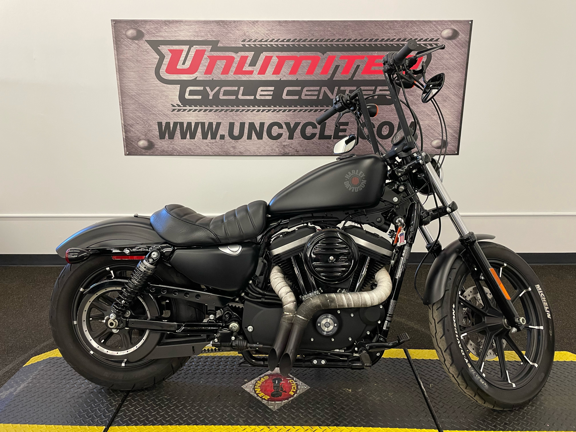 2020 Harley-Davidson Iron 883™ in Tyrone, Pennsylvania - Photo 2