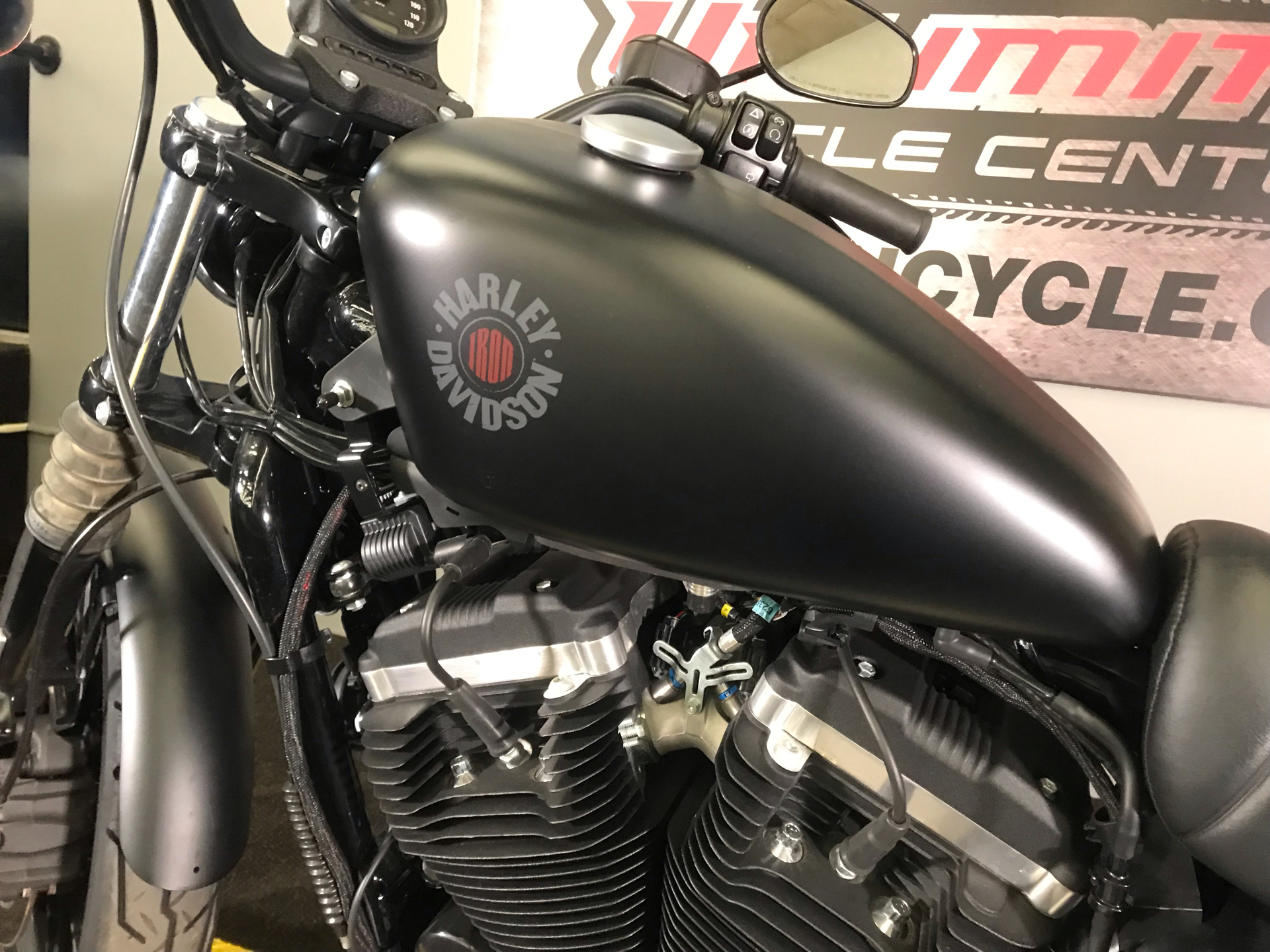 2020 Harley-Davidson Iron 883™ in Tyrone, Pennsylvania - Photo 9