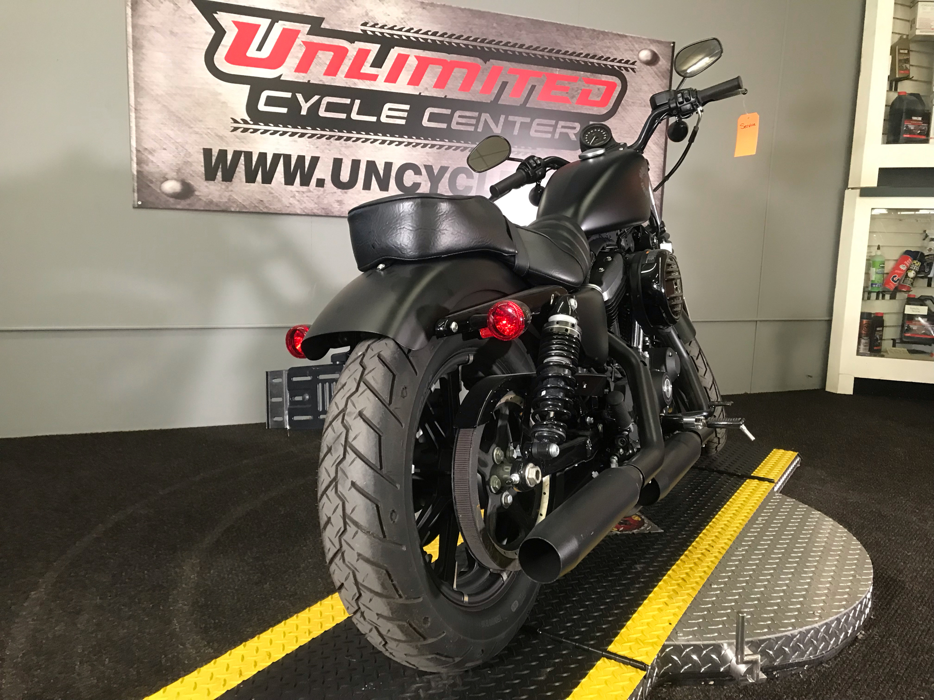 2020 Harley-Davidson Iron 883™ in Tyrone, Pennsylvania - Photo 14