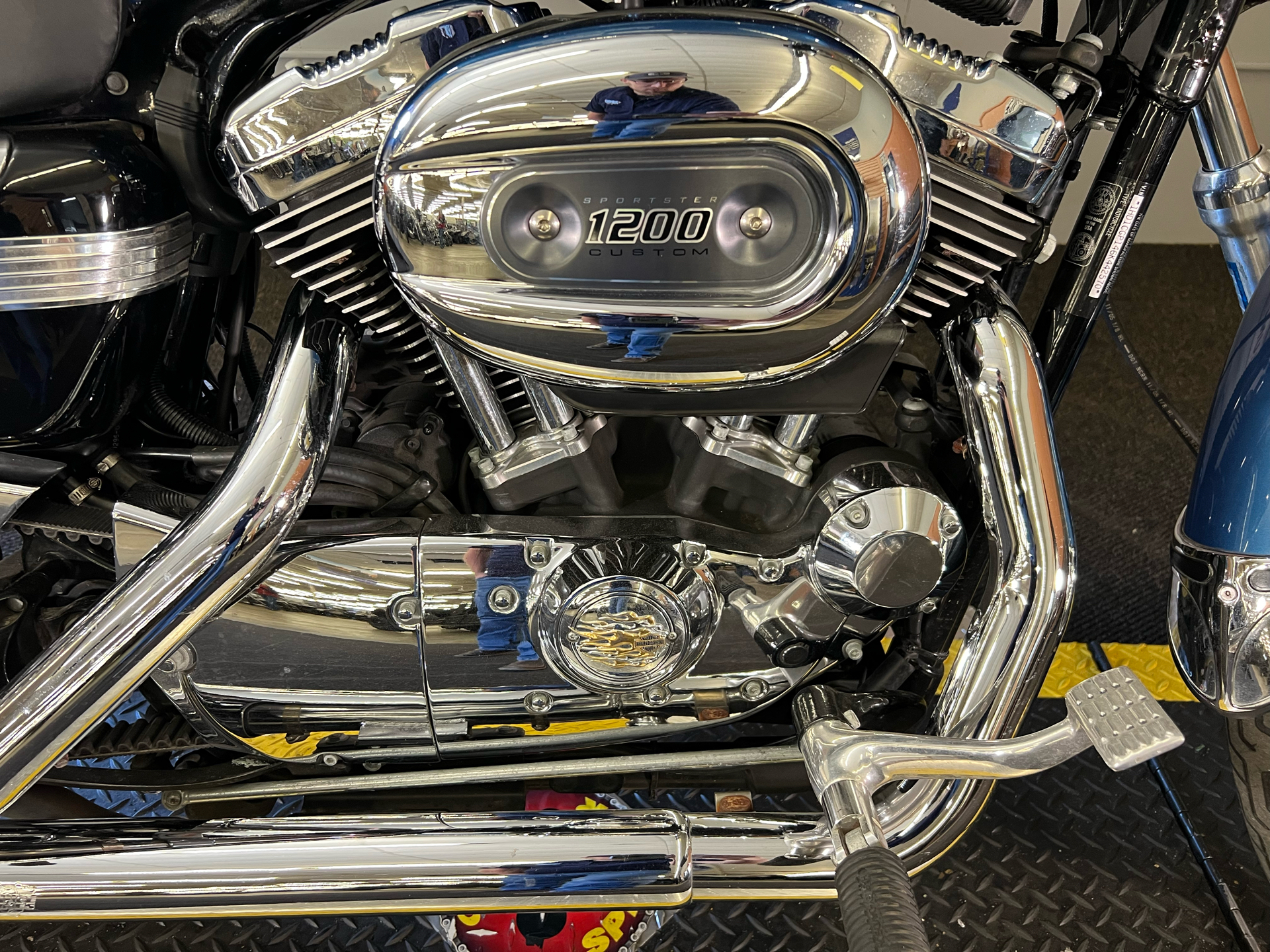 2006 Harley-Davidson Sportster® 1200 Custom in Tyrone, Pennsylvania - Photo 3